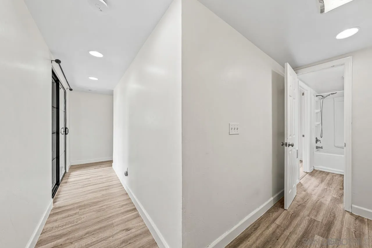 https://cdn.realtyfeed.com/cdn/127/260008243/d34b6704d3a4b796cc8c9da63c61442c.webp