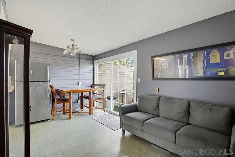 https://cdn.realtyfeed.com/cdn/127/260008244/05ec342e8e8f8d502ef4fb42c258959c.webp