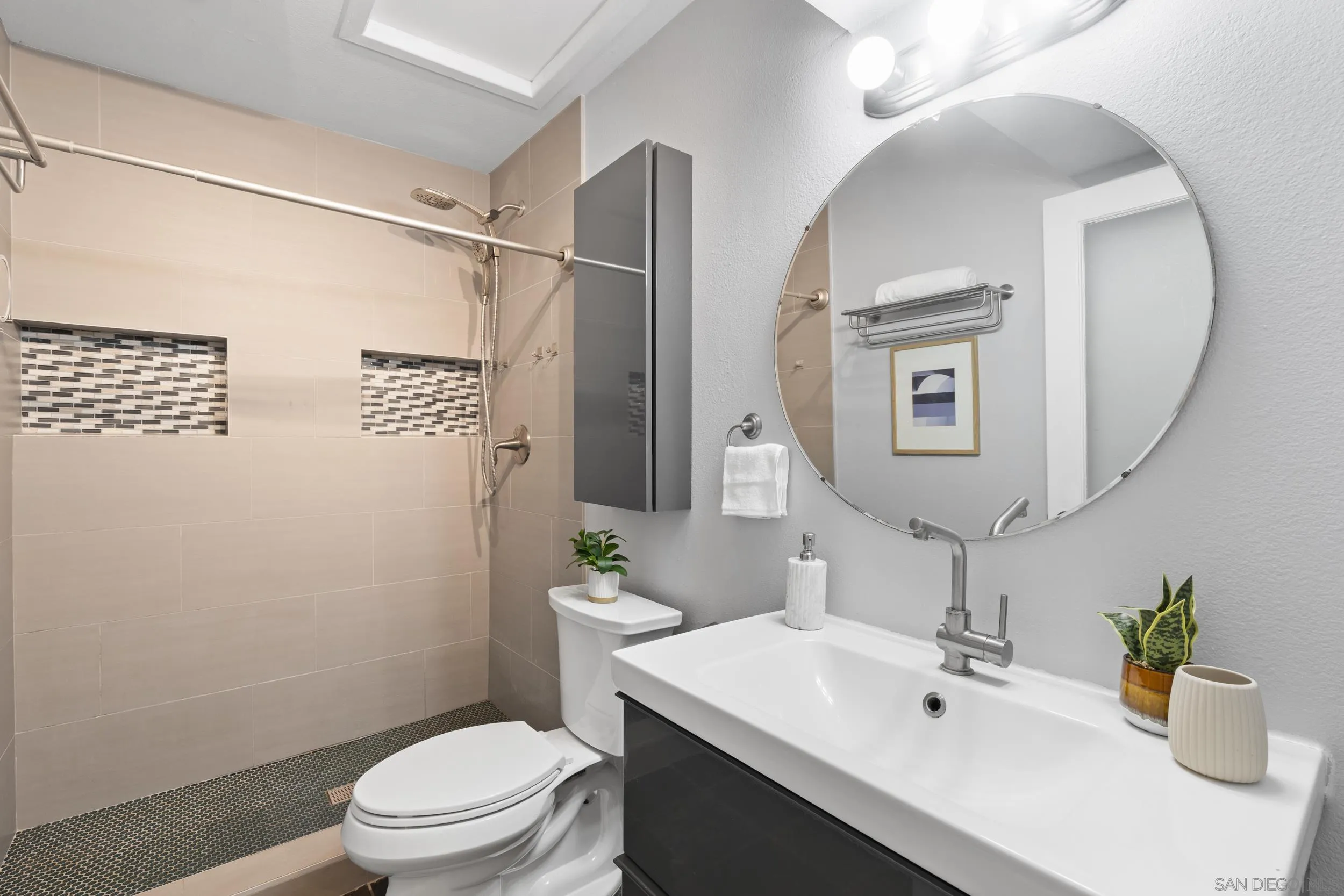 Photo #15: 260008247 Listing: Photo #15