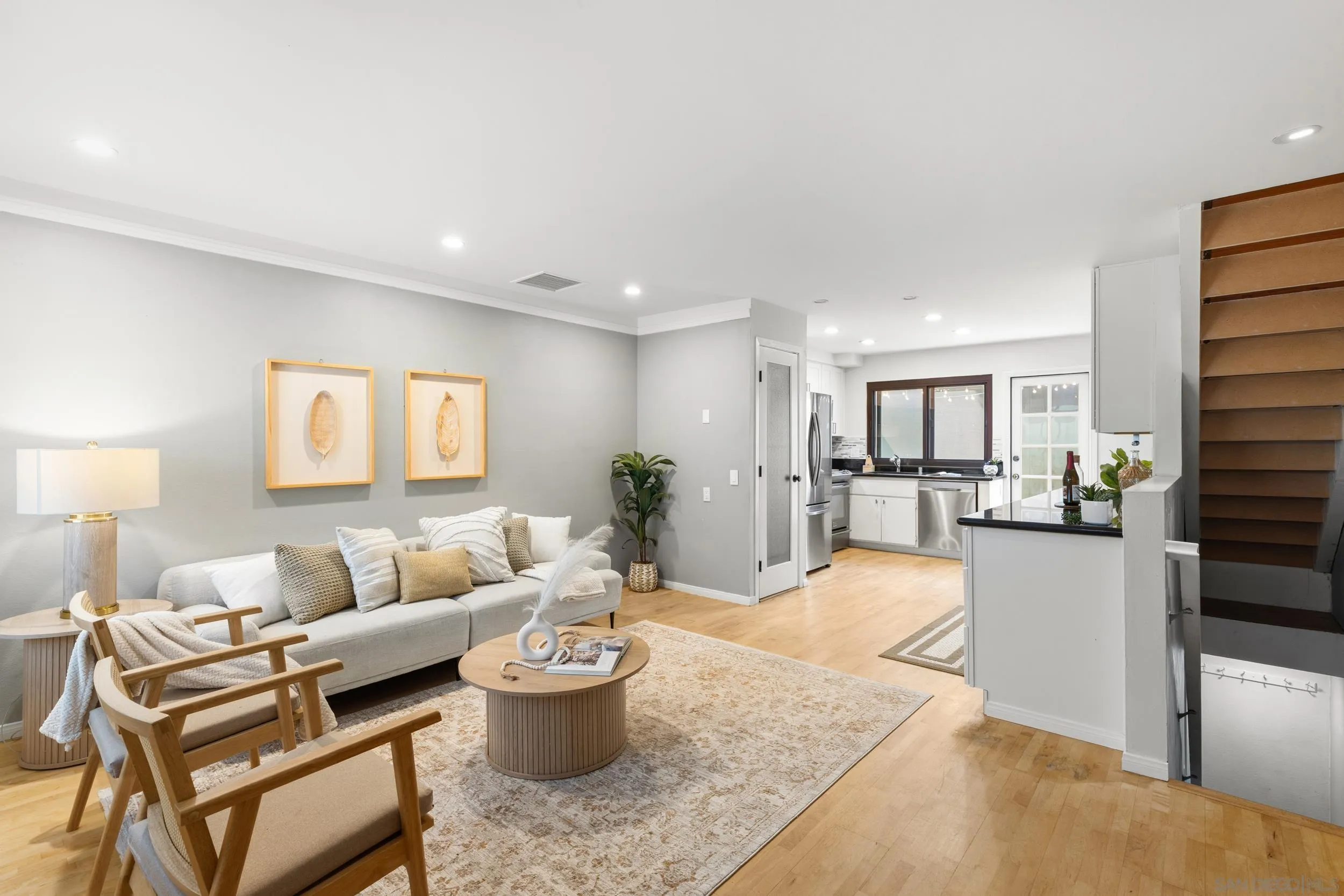 Photo #4: 260008247 Listing: Photo #4