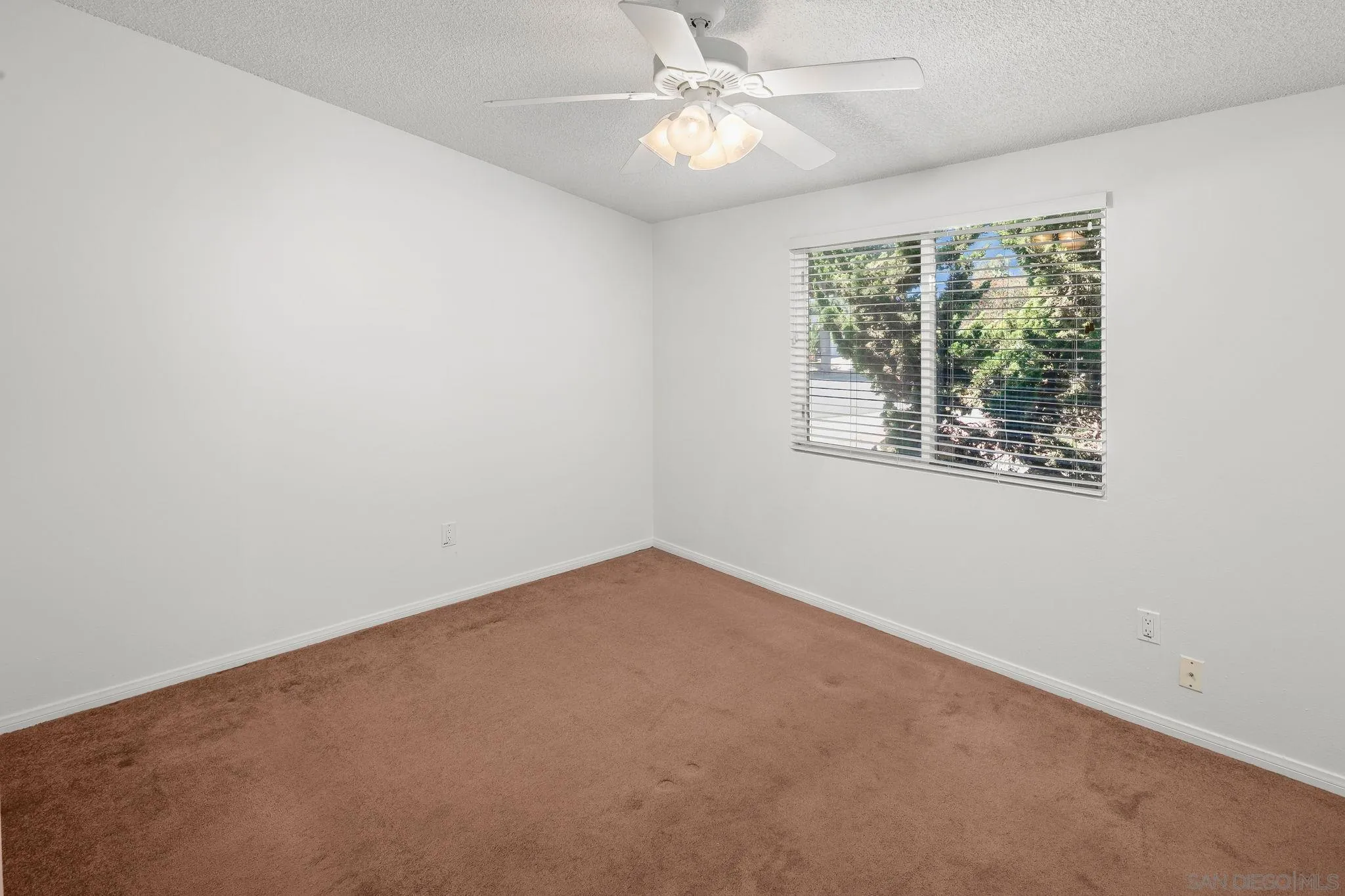 https://cdn.realtyfeed.com/cdn/127/260008248/f2afae84a63d9fdb4d6c4a26c0740666.webp