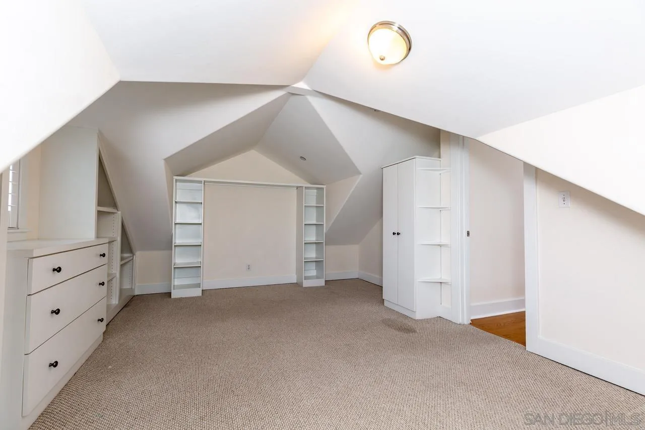 https://cdn.realtyfeed.com/cdn/127/260008252/1f0f5c241fe8b653797ccbe11191f665.webp