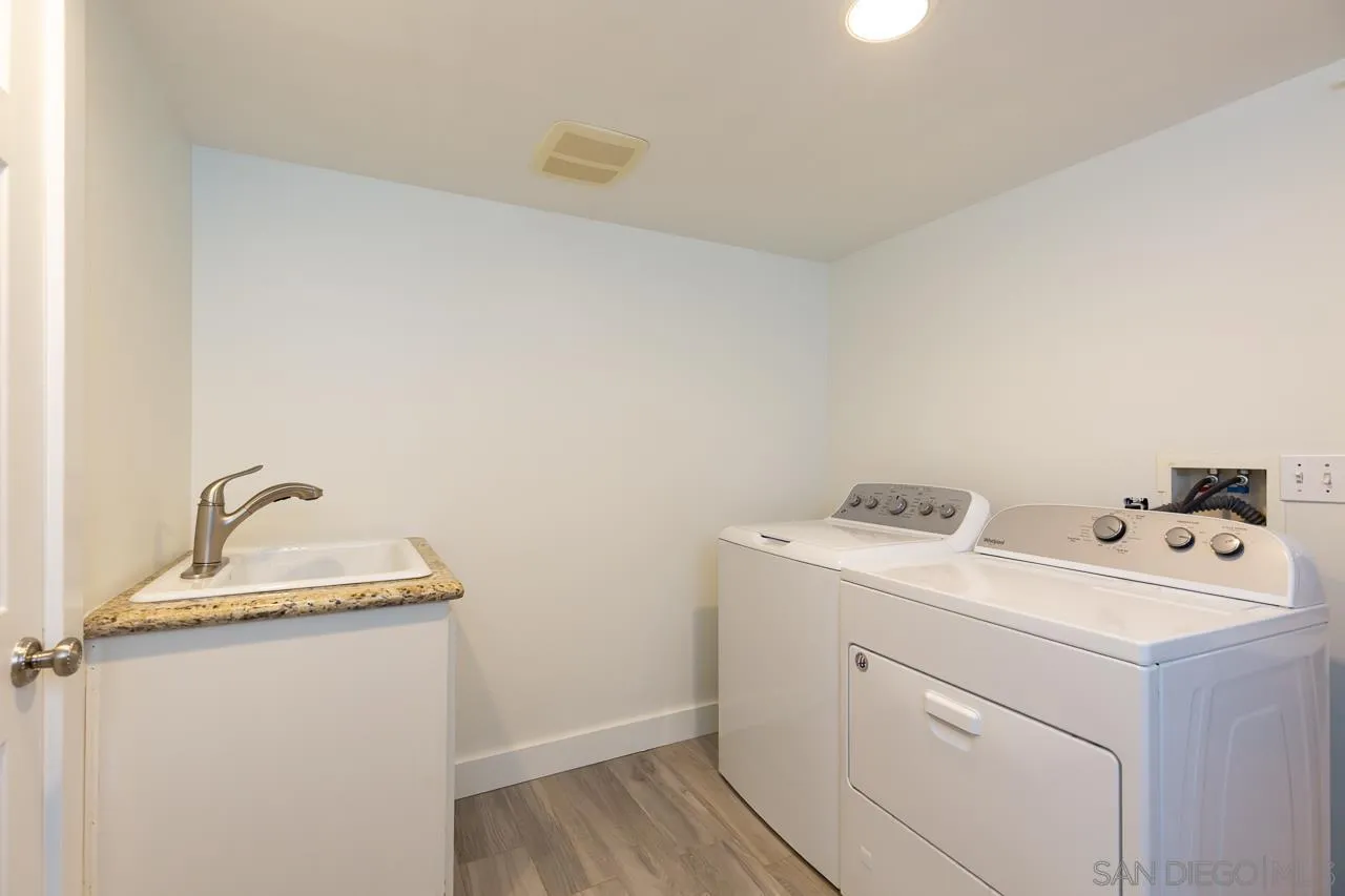https://cdn.realtyfeed.com/cdn/127/260008252/7fe4b2ead24a24b038998dc08a4b0d8e.webp