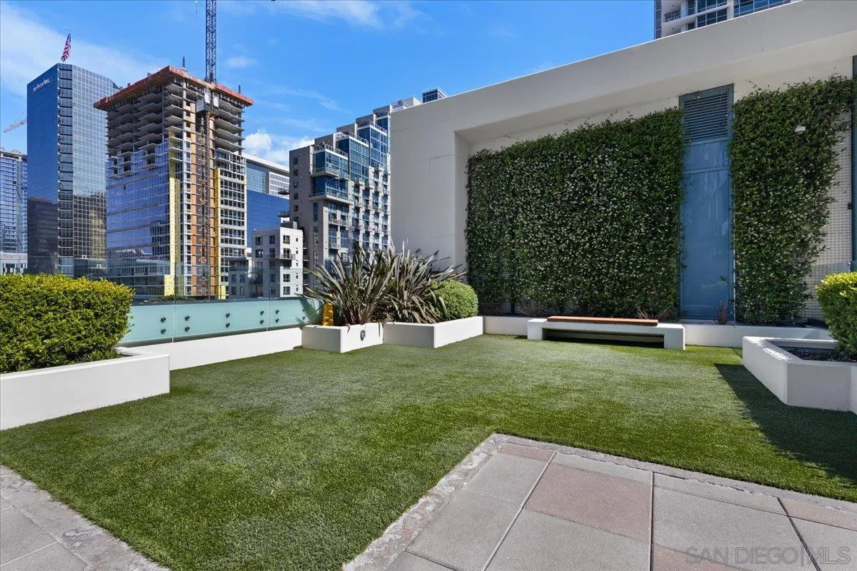 Photo #52: 260008253 Listing: Photo #52