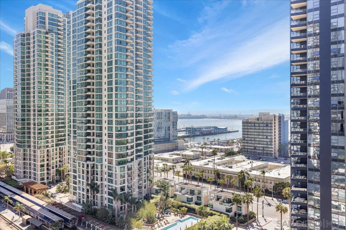 Photo #8: 260008253 Listing: Photo #8