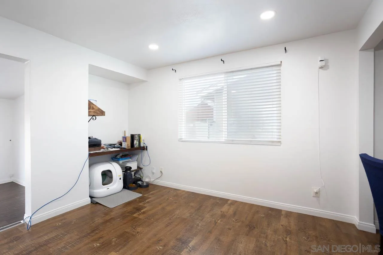 https://cdn.realtyfeed.com/cdn/127/260008256/80e1284730f33315b442f2aecd691c3d.webp