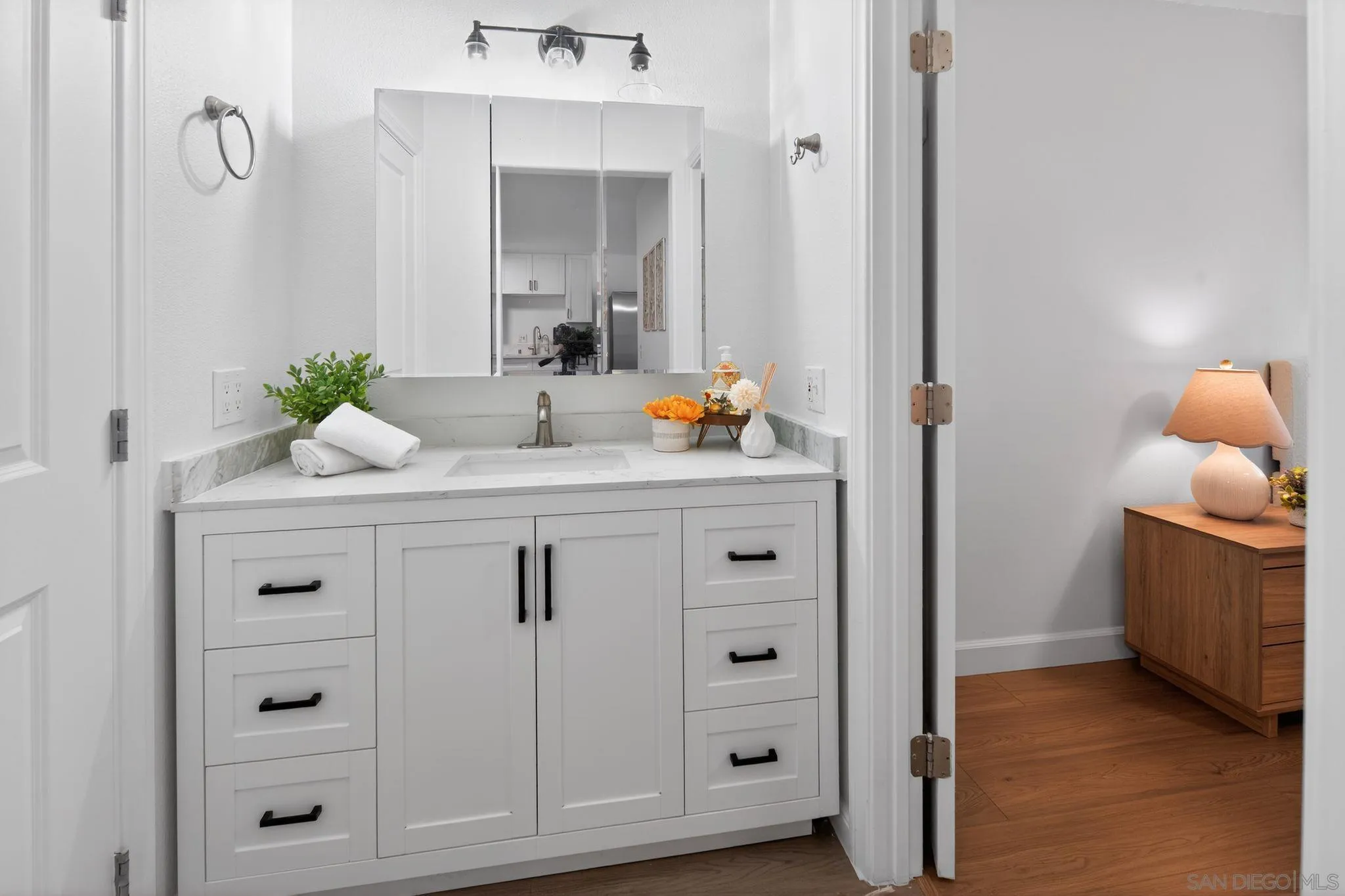 Photo #10: 260008257 Listing: Photo #10