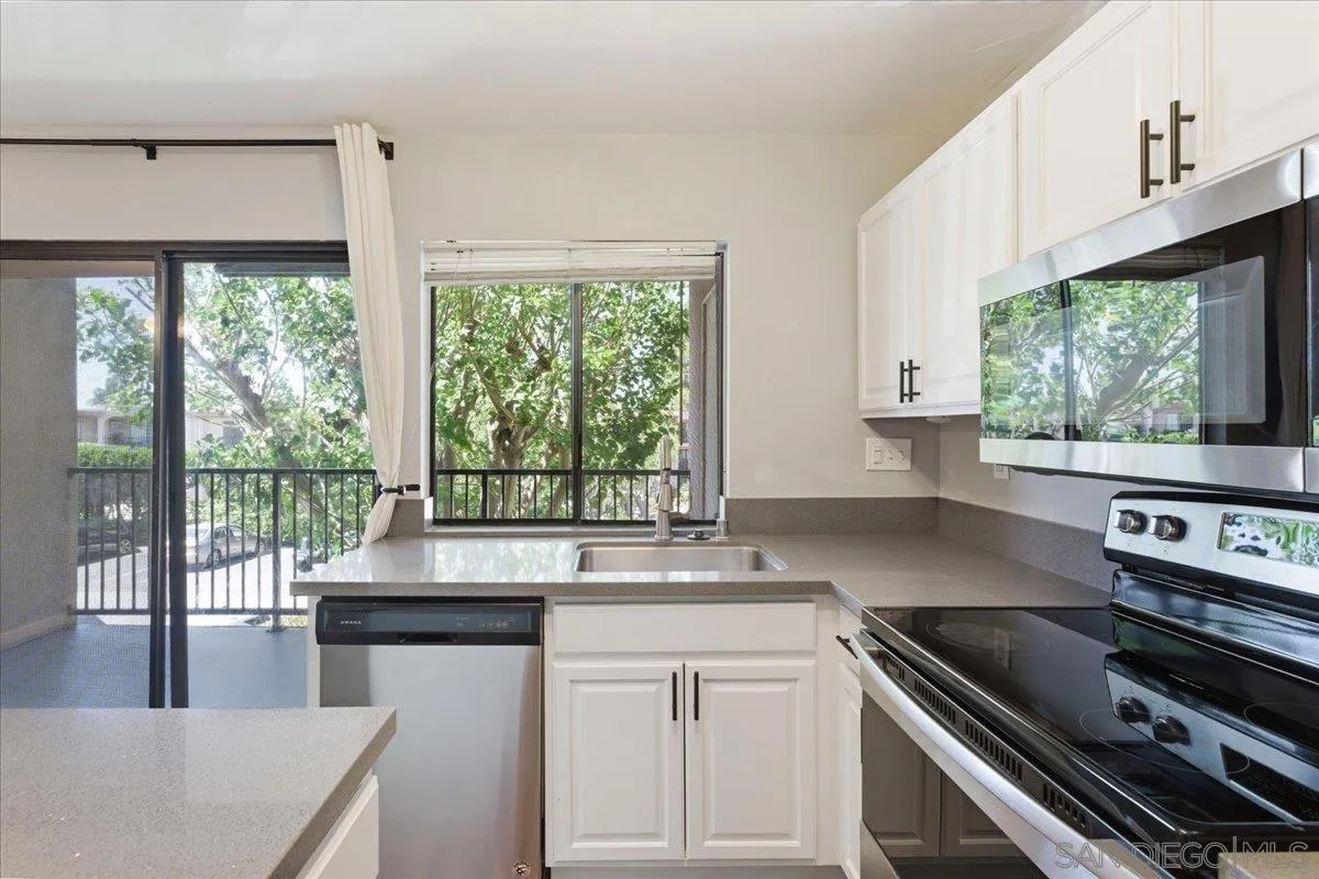 Photo #9: 260008261 Listing: Photo #9