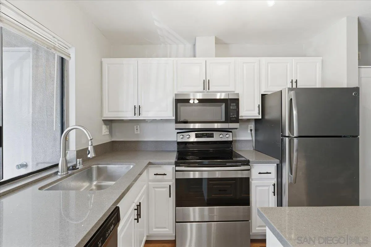 Photo #7: 260008261 Listing: Photo #7