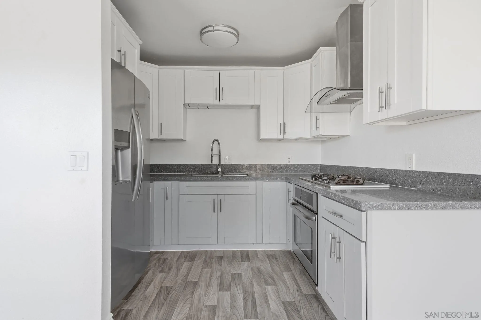 Photo #5: 260008262 Listing: Photo #5