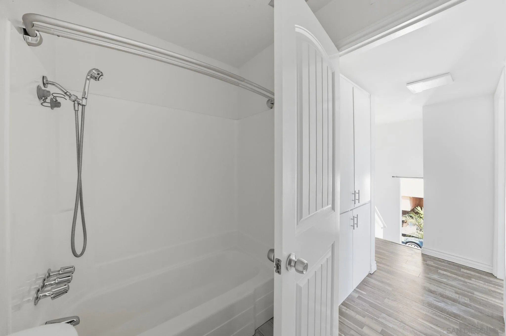 Photo #25: 260008262 Listing: Photo #25