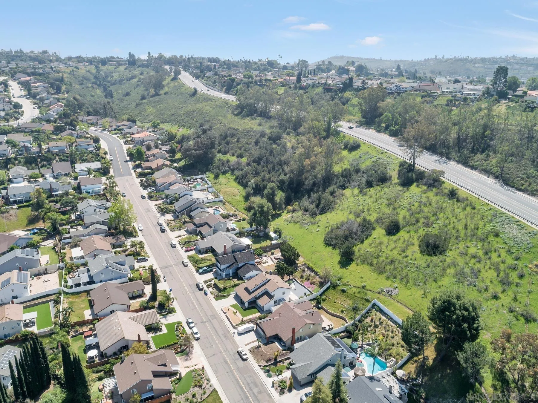 https://cdn.realtyfeed.com/cdn/127/260008266/418098bec938c55012a0fe45acc1cb12.webp