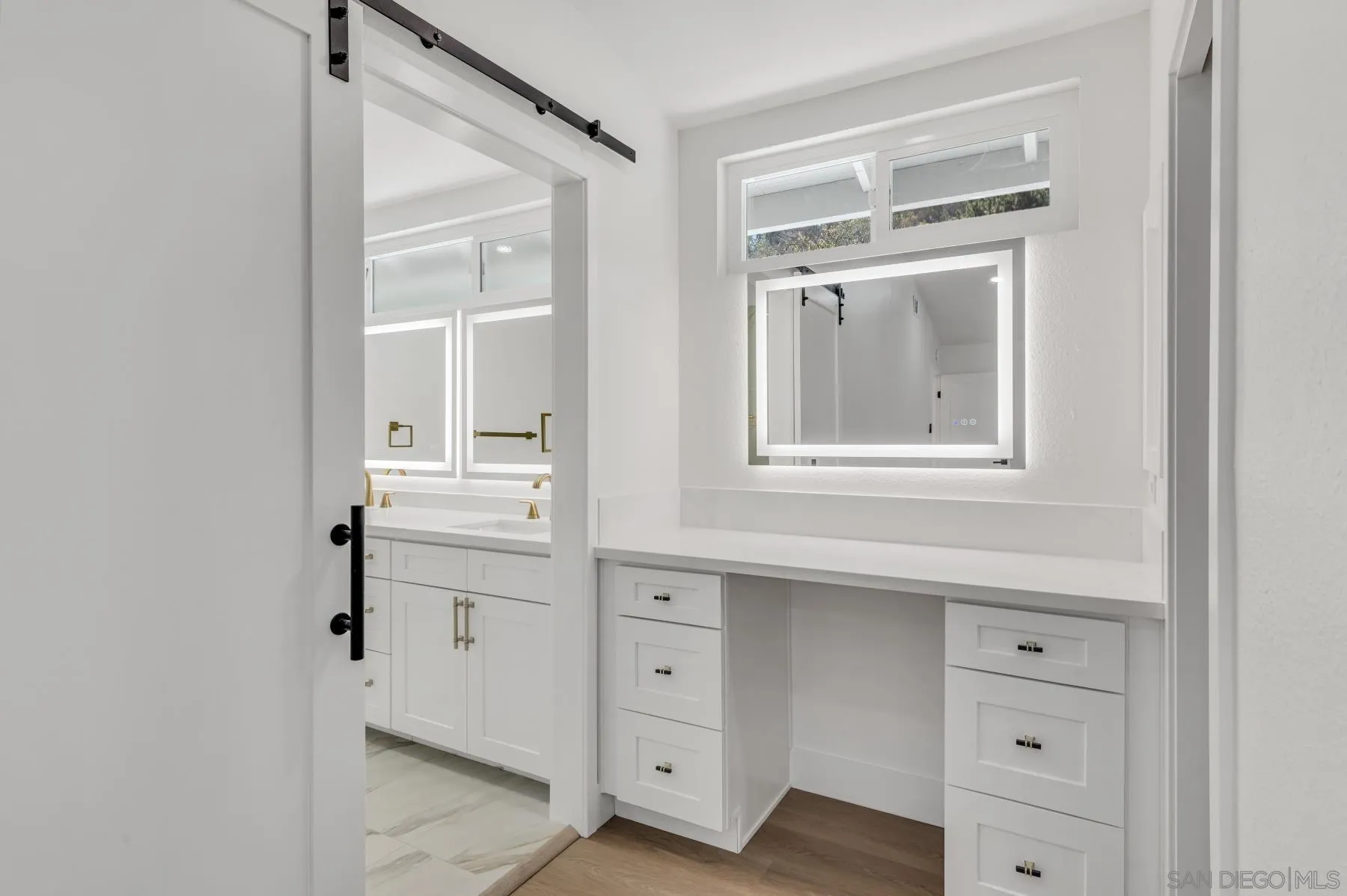 https://cdn.realtyfeed.com/cdn/127/260008266/827c3e1a6984d2e0f57c151d85af5164.webp