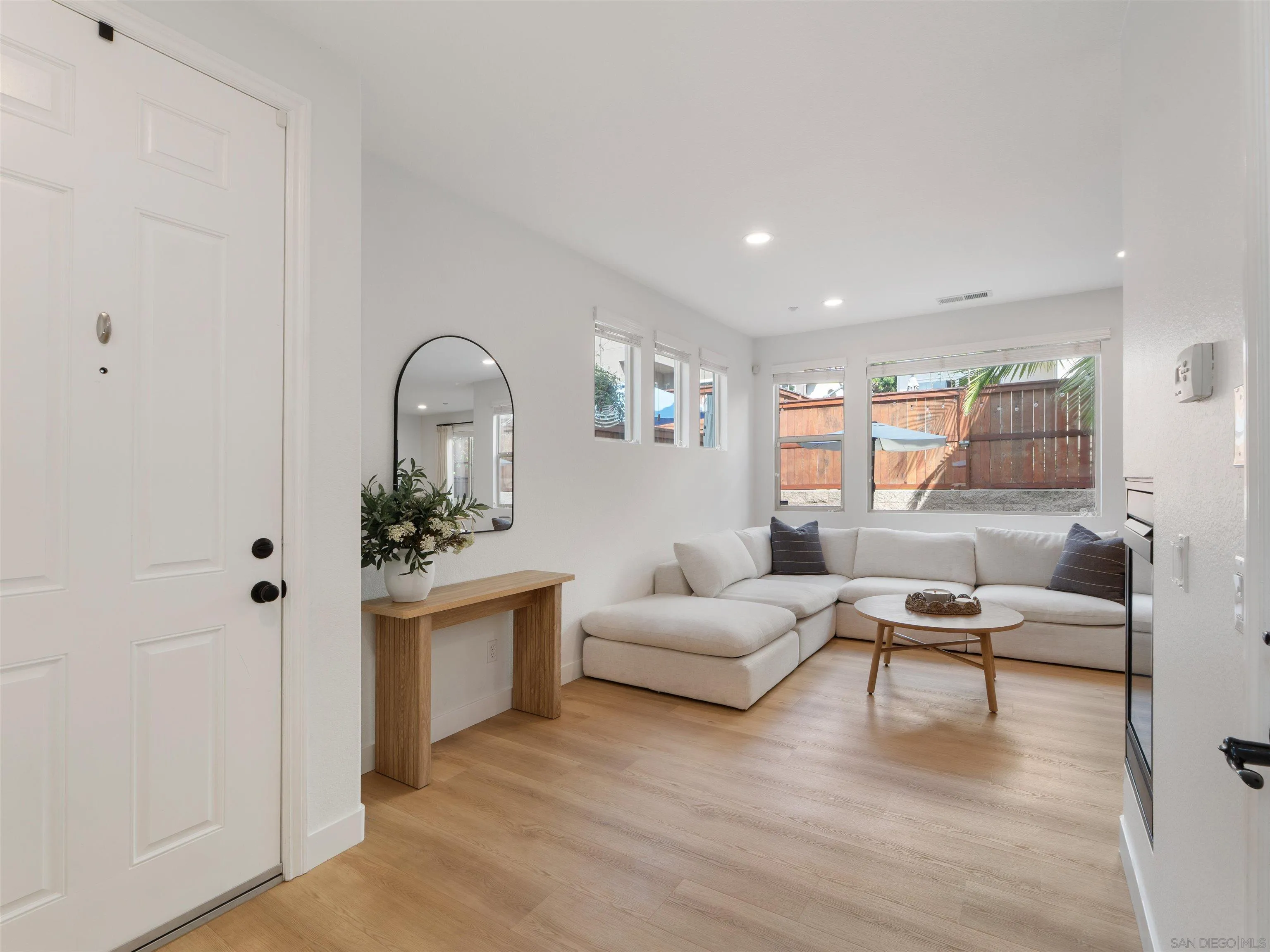 Photo #5: 260008272 Listing: Photo #5