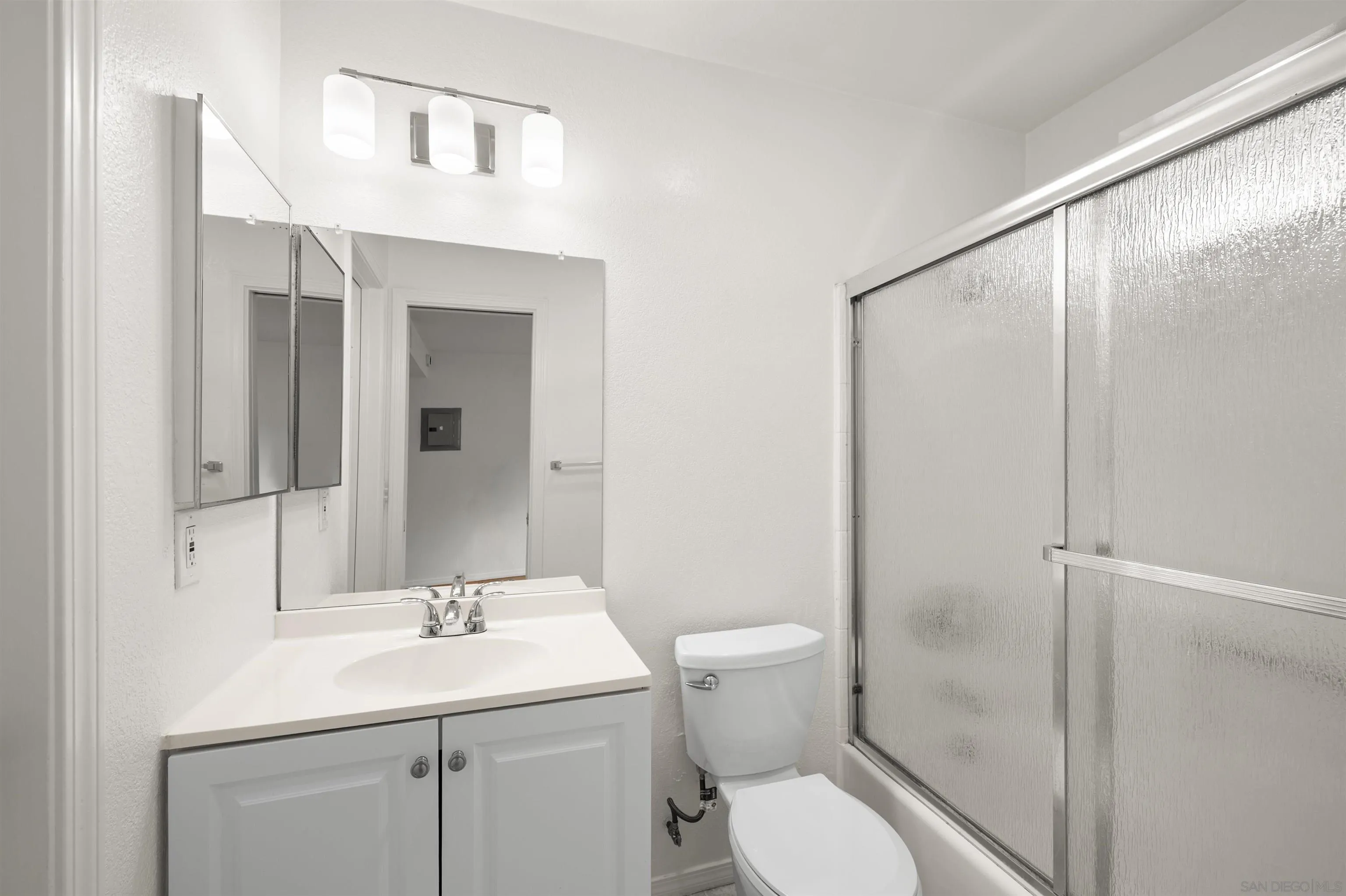 Photo #28: 260008274 Listing: Photo #28