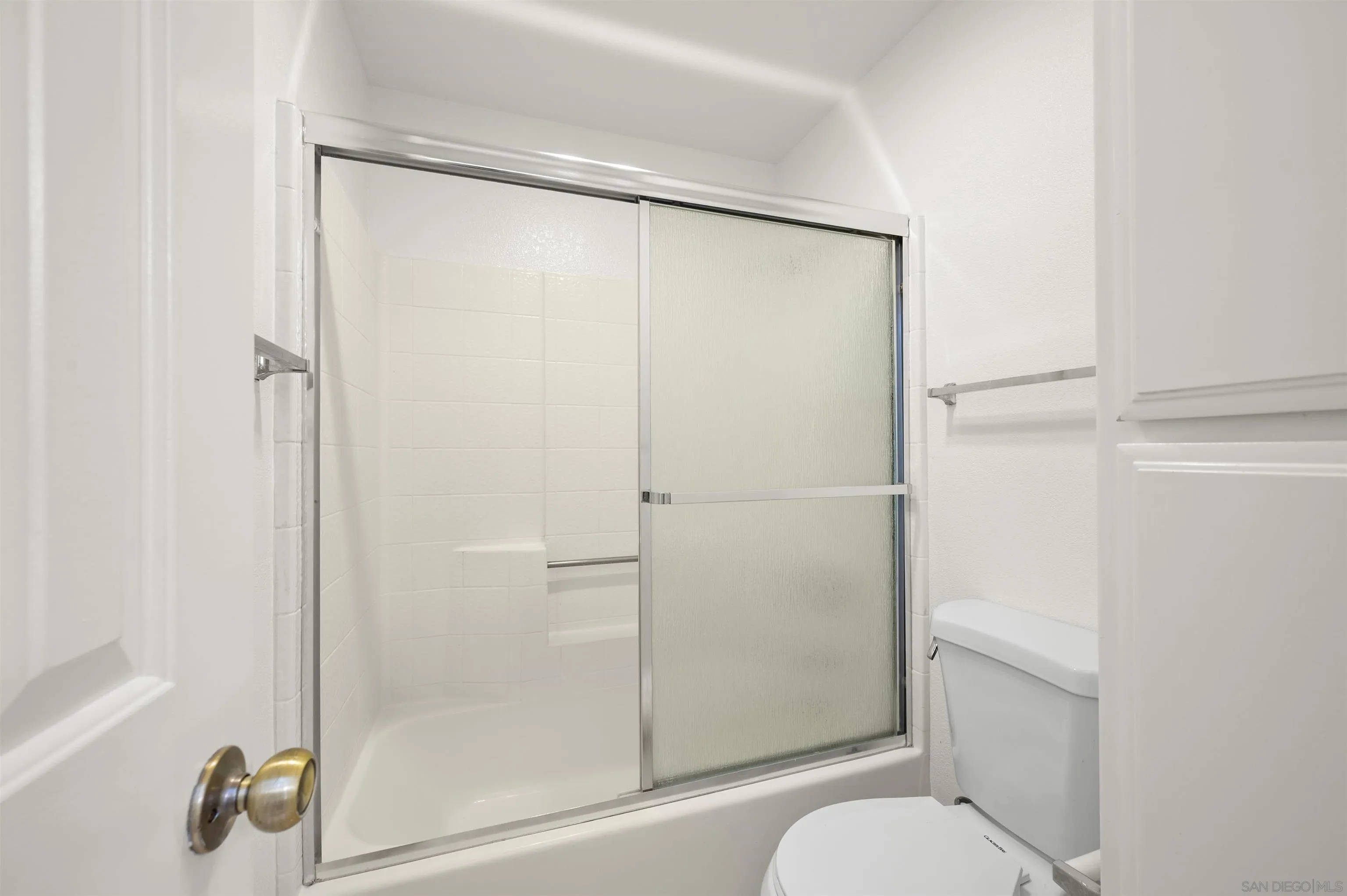 Photo #25: 260008274 Listing: Photo #25