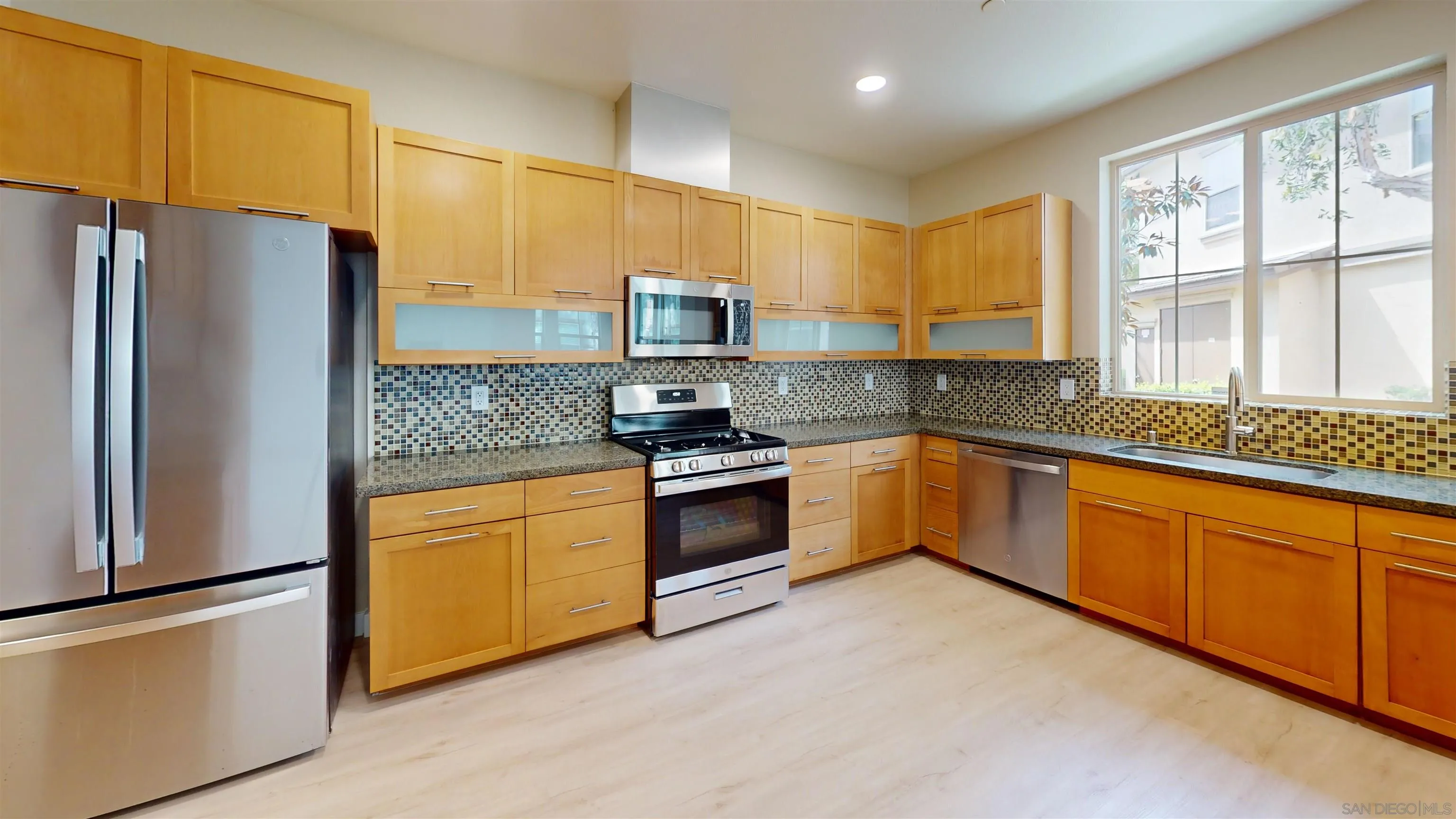 Photo #6: 260008278 Listing: Photo #6