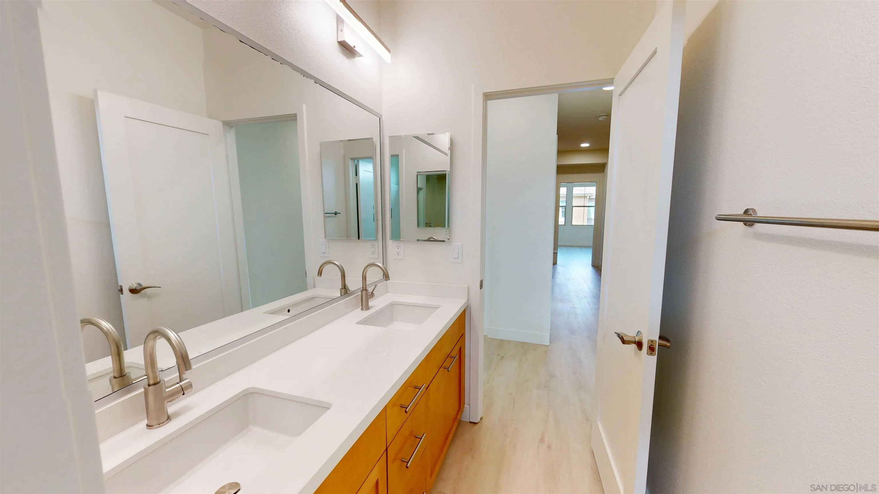 Photo #24: 260008278 Listing: Photo #24