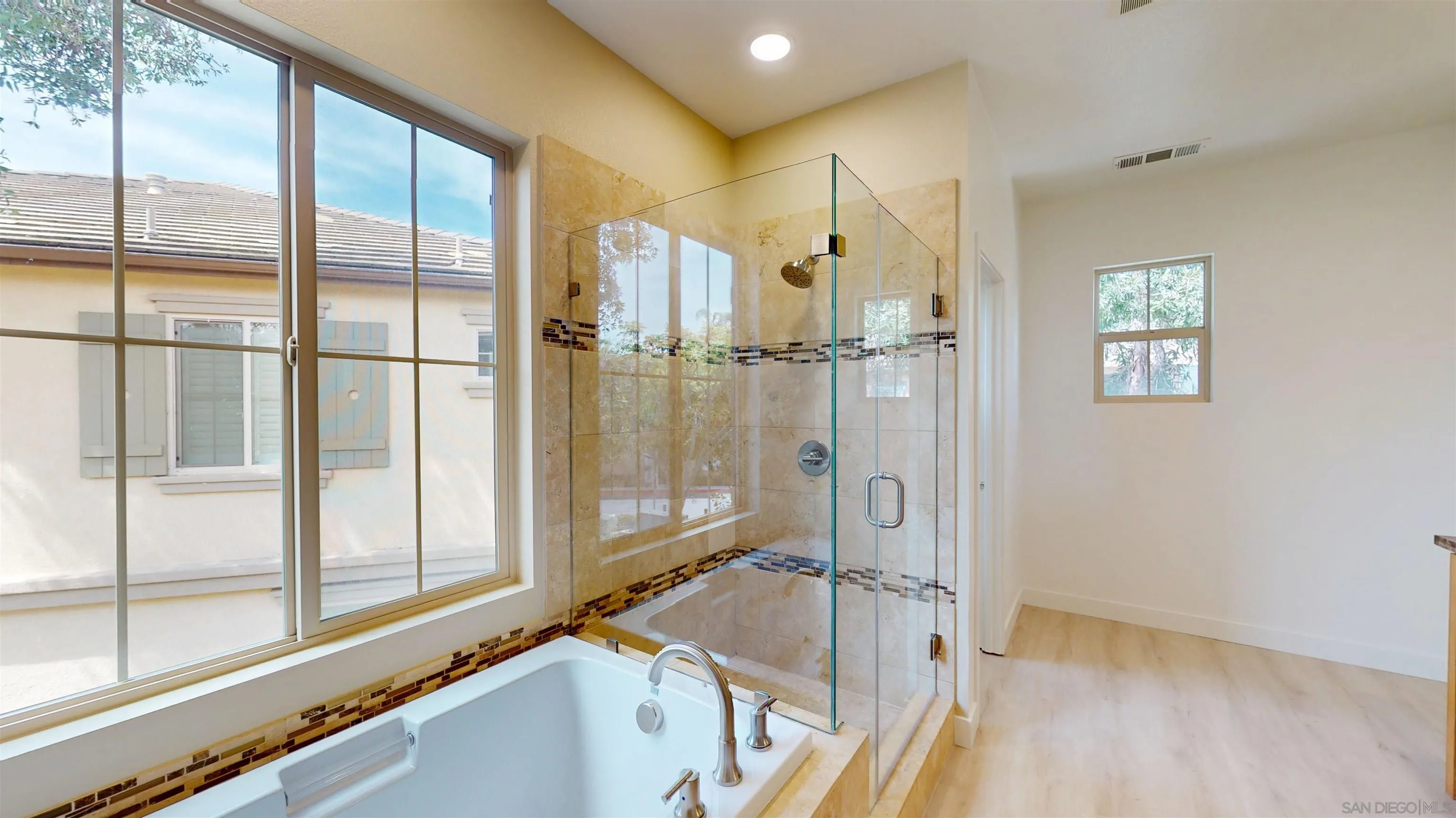 Photo #21: 260008278 Listing: Photo #21