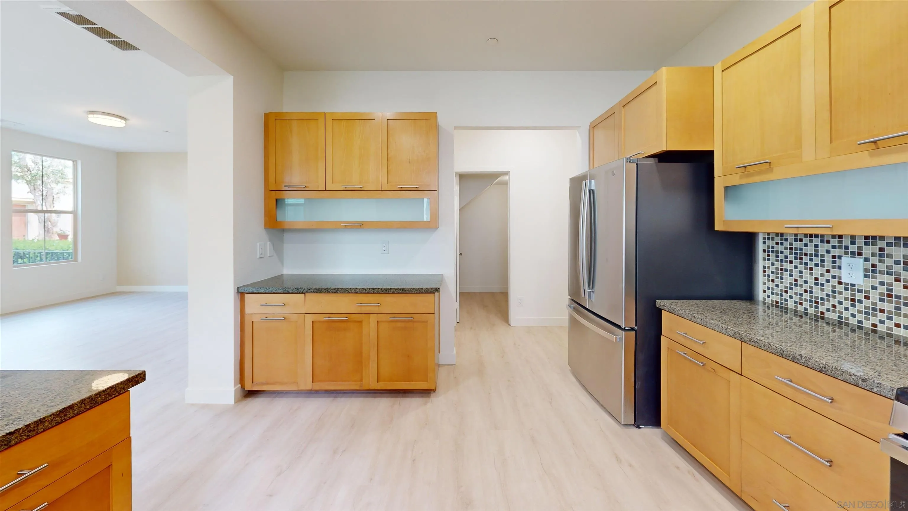 Photo #4: 260008278 Listing: Photo #4