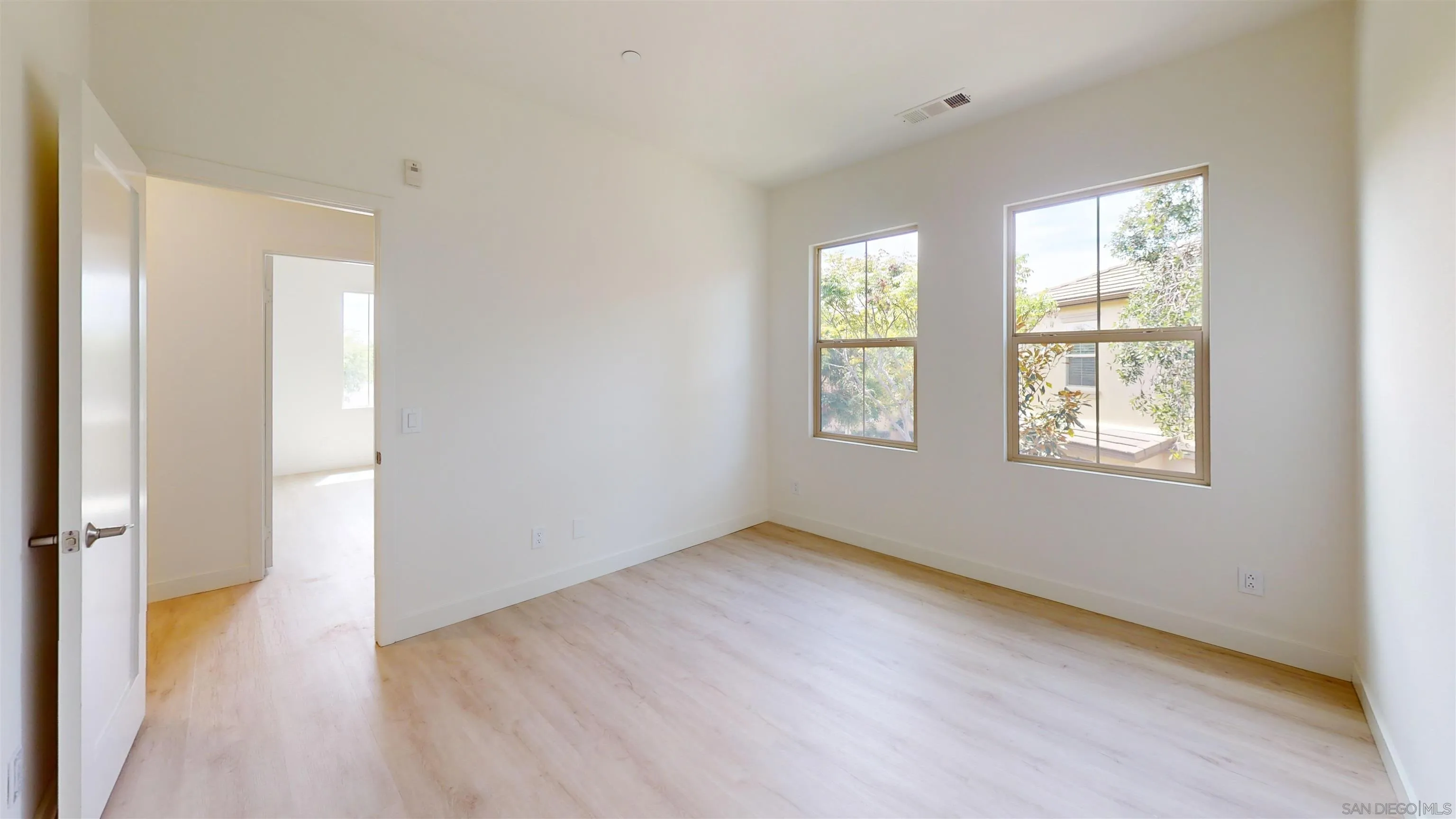 Photo #25: 260008278 Listing: Photo #25