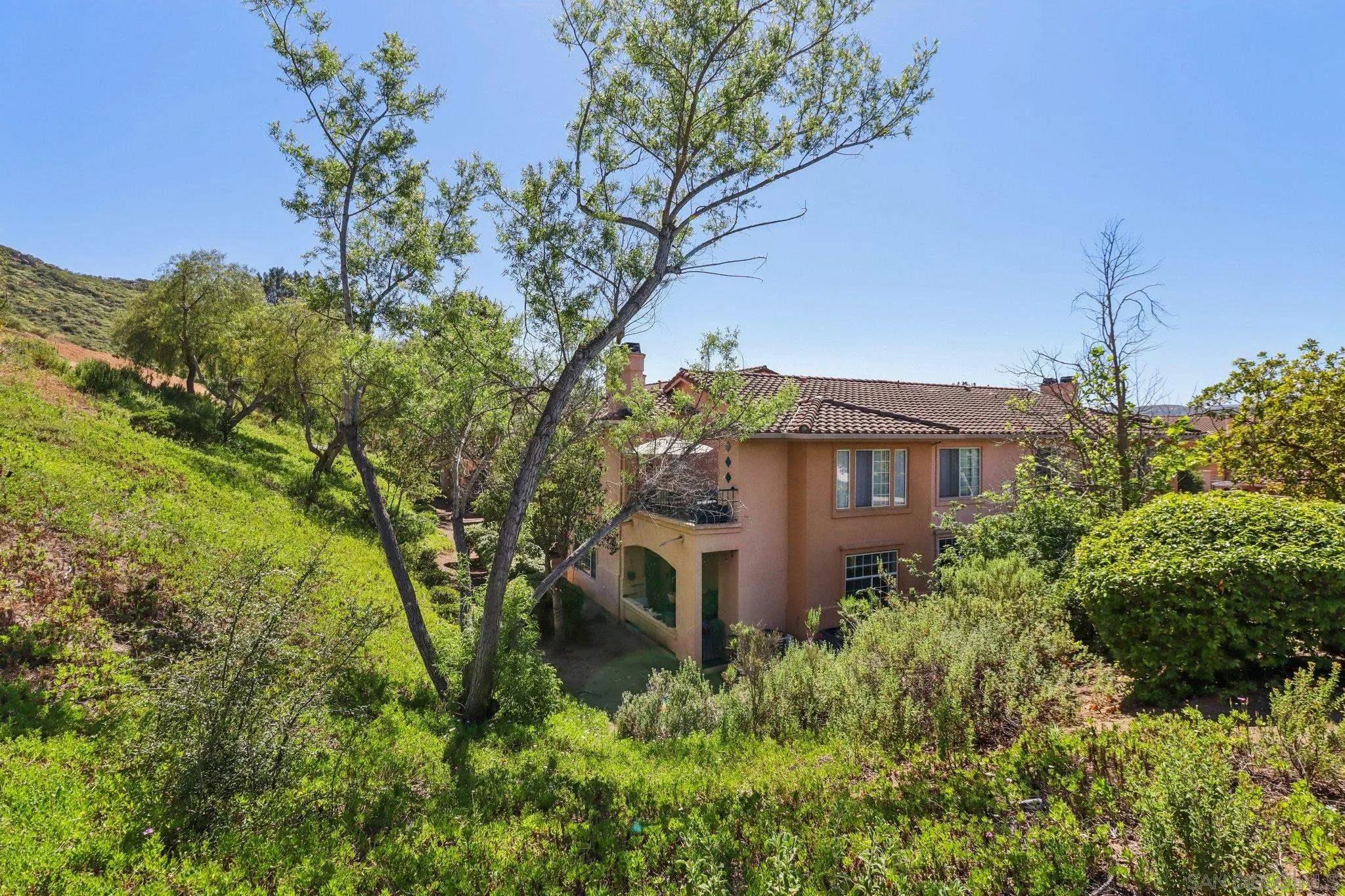 https://cdn.realtyfeed.com/cdn/127/260008290/8019e09bbaa62fd518578091b441dd6a.webp