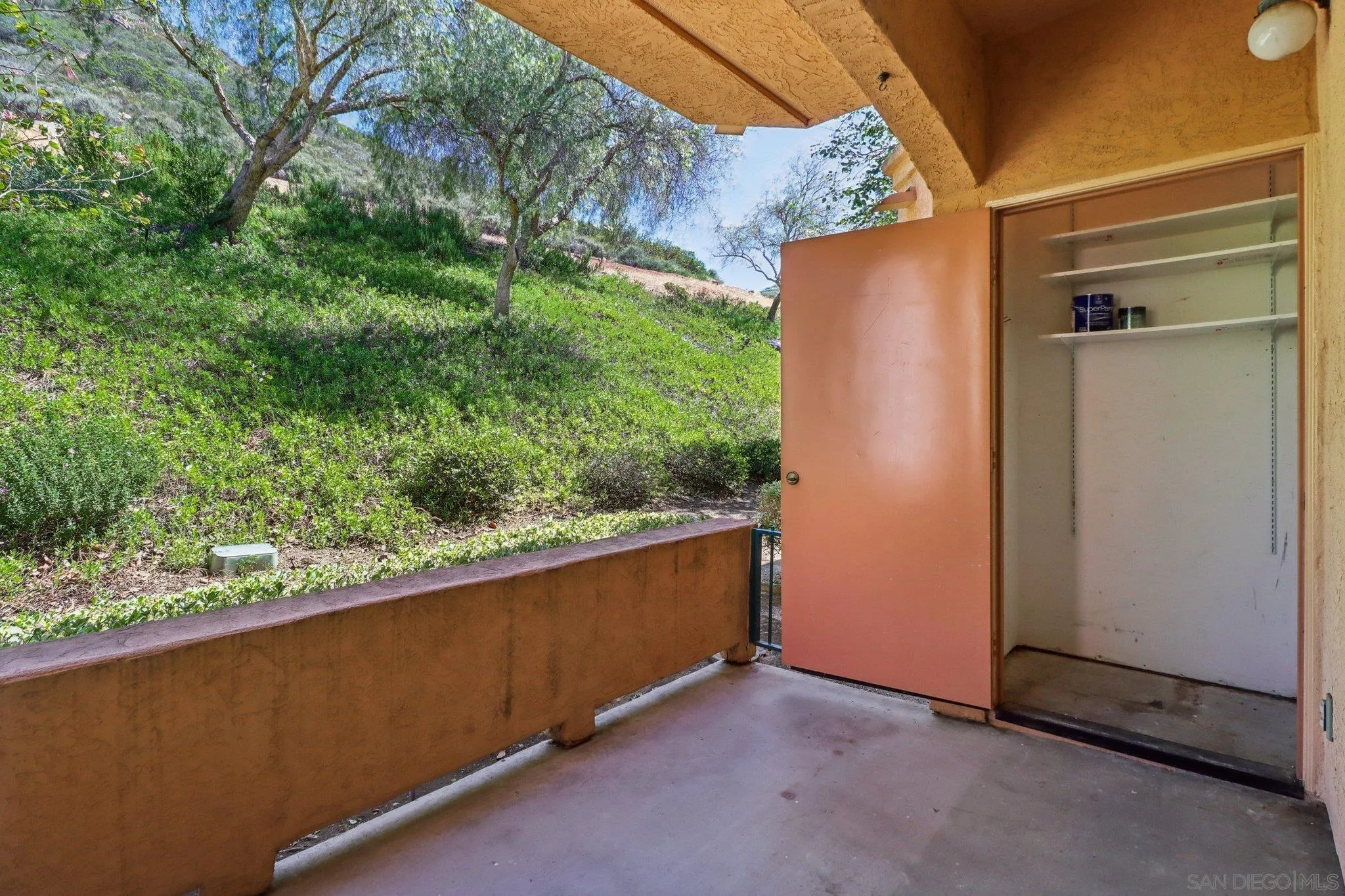 Photo #12: 260008290 Listing: Photo #12