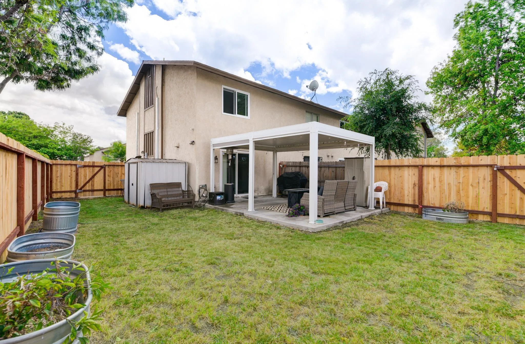 https://cdn.realtyfeed.com/cdn/127/260008291/db0df651acd14521aae5668c6966a546.webp