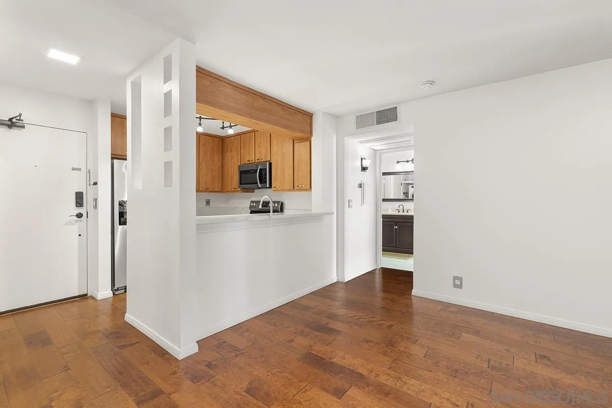 6767 Friars UNIT 139, San Diego, CA, 92108