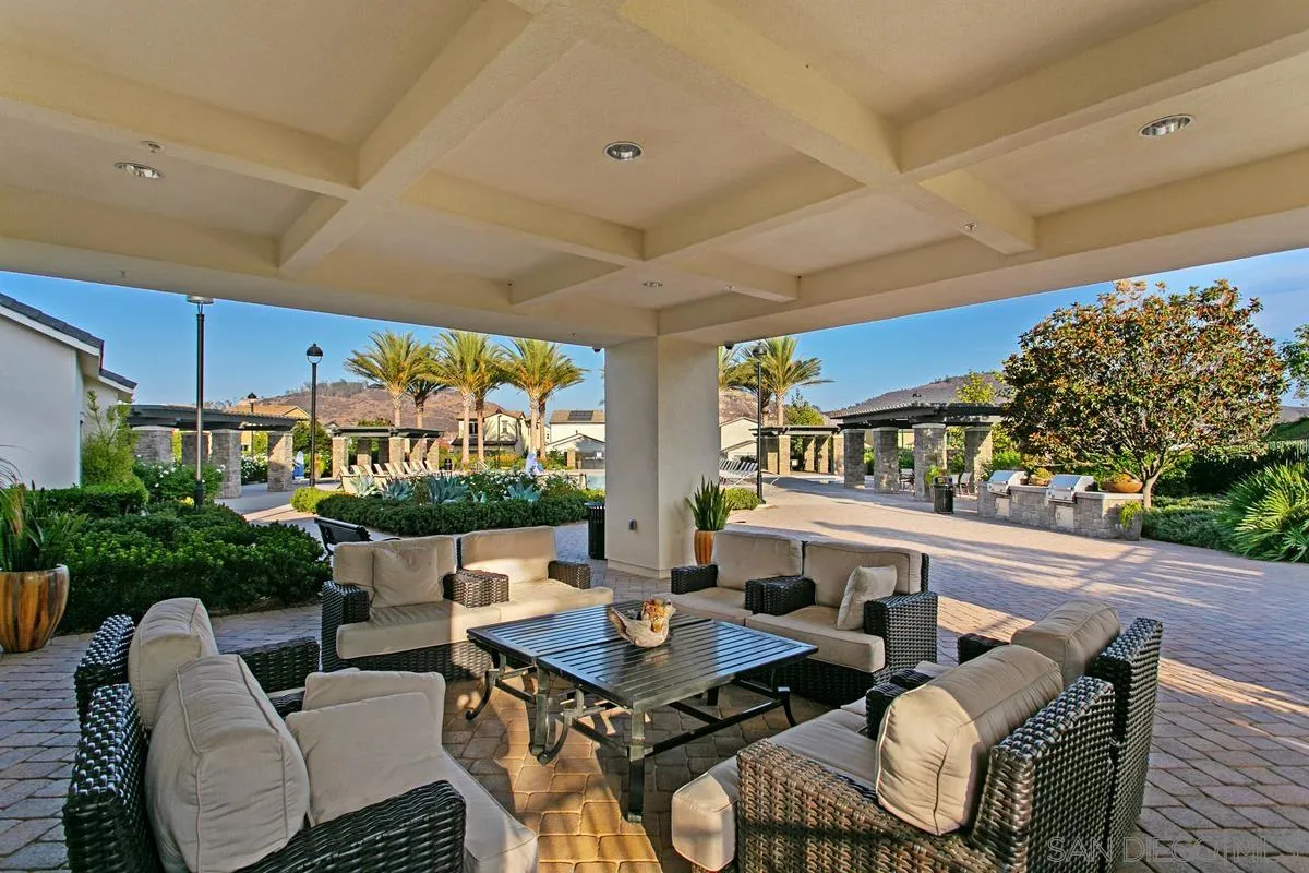 https://cdn.realtyfeed.com/cdn/127/260008295/095ce69212a40df741bd38ce55fd02d9.webp