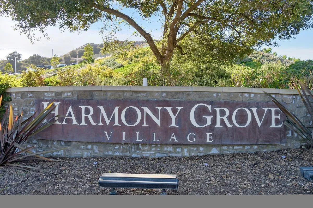 https://cdn.realtyfeed.com/cdn/127/260008295/16ee31178d082691bf7793a0d5469301.webp