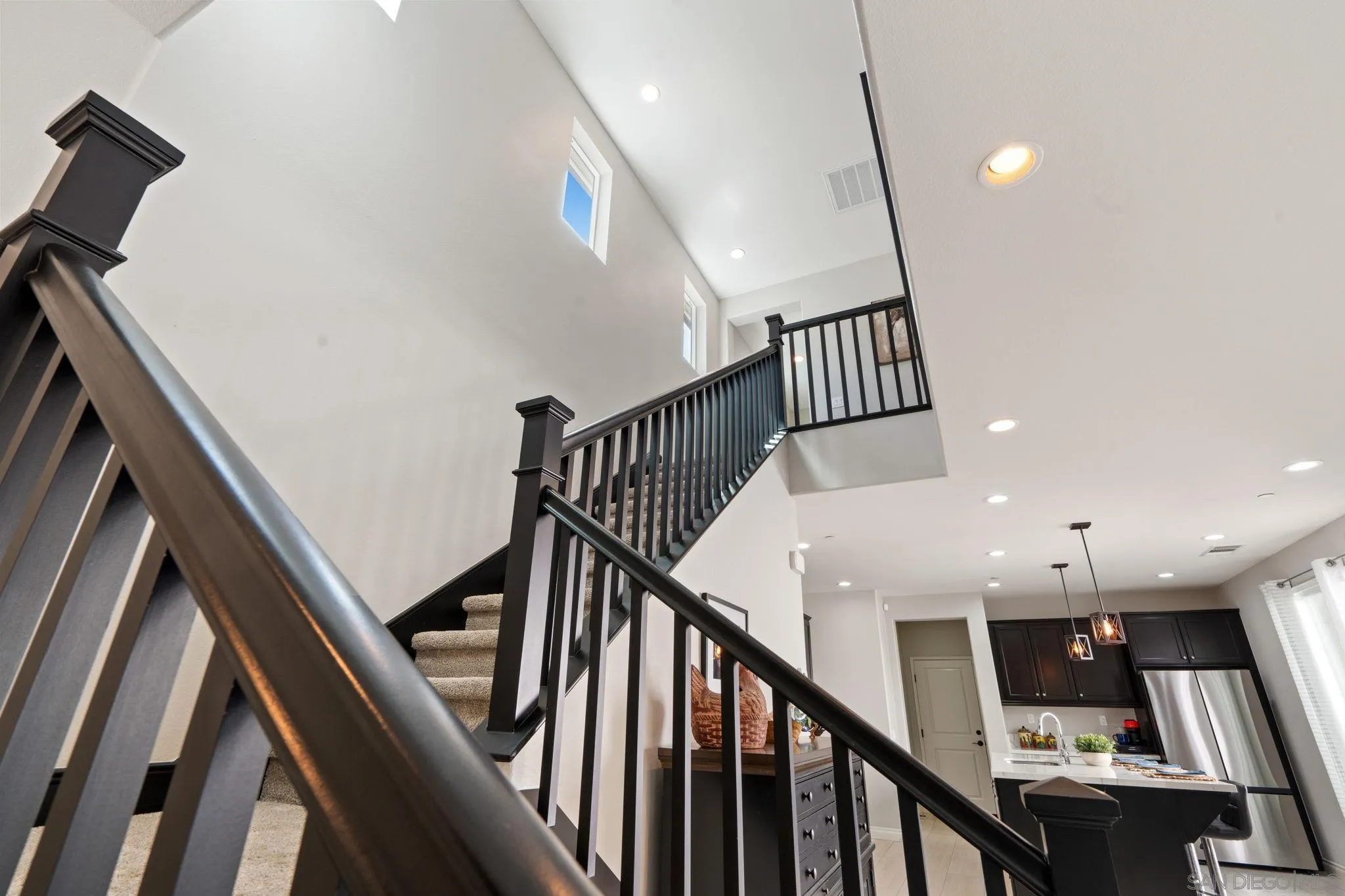 https://cdn.realtyfeed.com/cdn/127/260008295/67e3d0e6a444885acfec33b094177b0f.webp