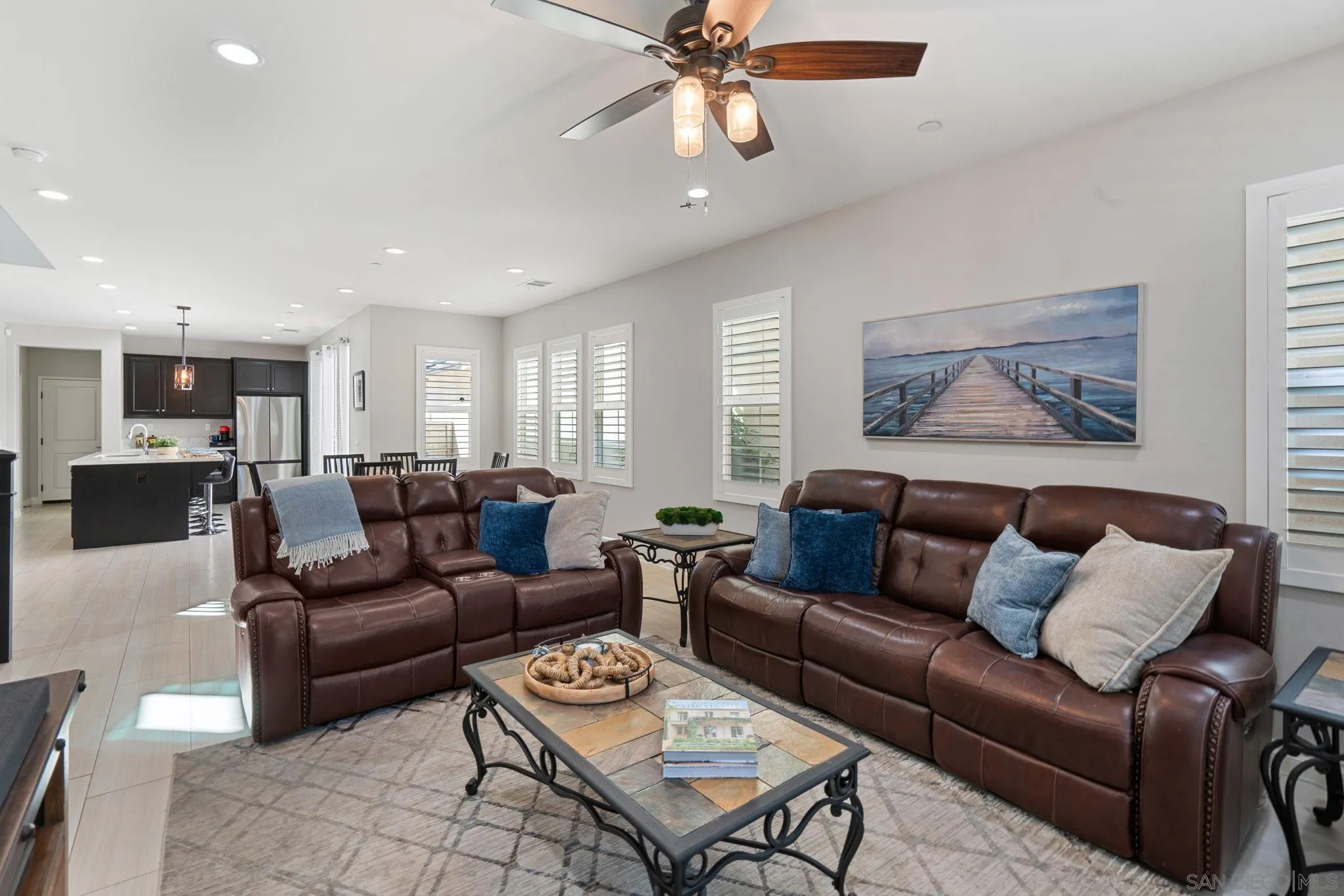 https://cdn.realtyfeed.com/cdn/127/260008295/c8eb1d7d89eb7550139e2a44502f48f5.webp