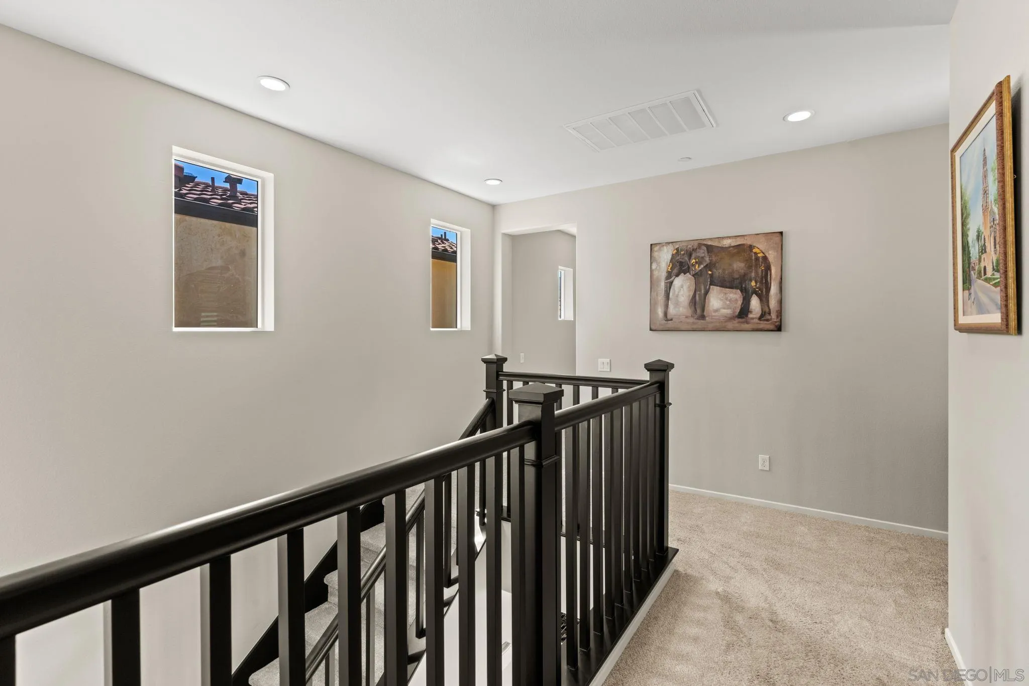 https://cdn.realtyfeed.com/cdn/127/260008295/f22d87ed0356449d93f57277ed974059.webp