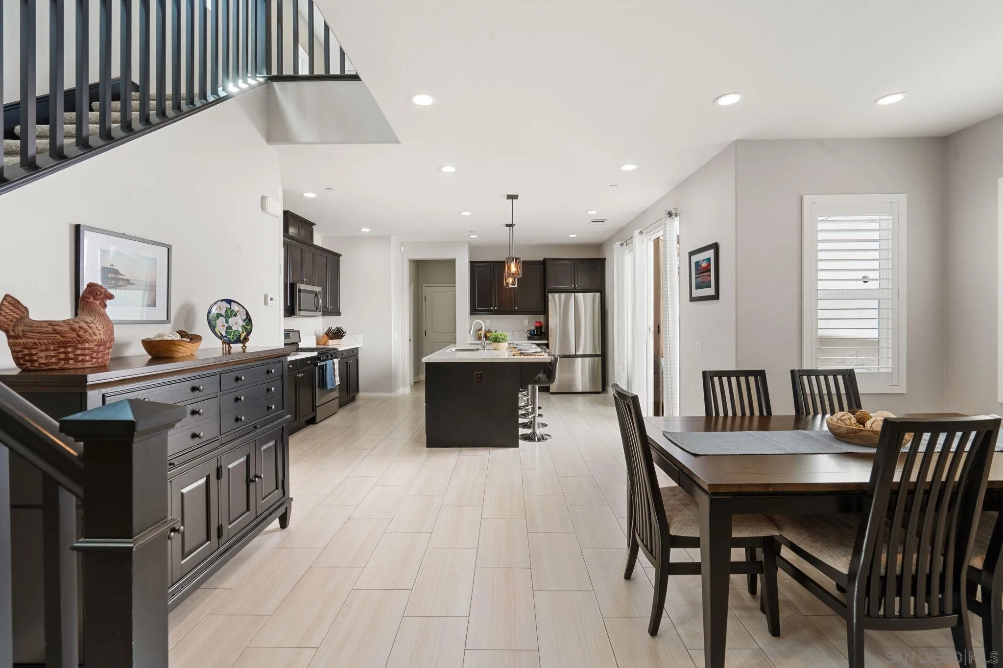 https://cdn.realtyfeed.com/cdn/127/260008295/f31af63e2d0f1777afed6190de3edc79.webp