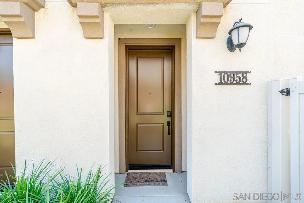 Photo #3: 260008297 Listing: Photo #3