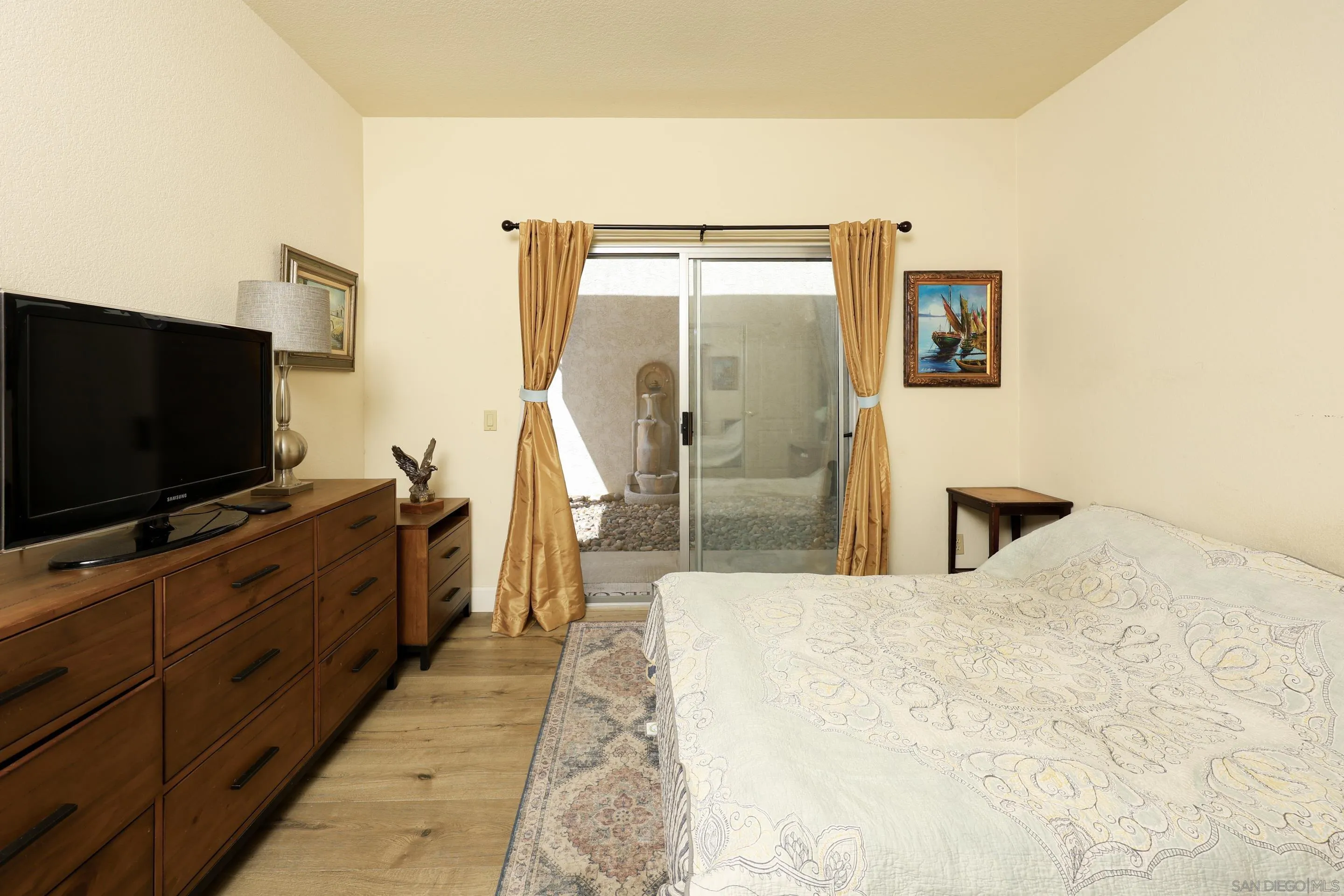 https://cdn.realtyfeed.com/cdn/127/260008299/20ee953f19413256c422840669edac68.webp