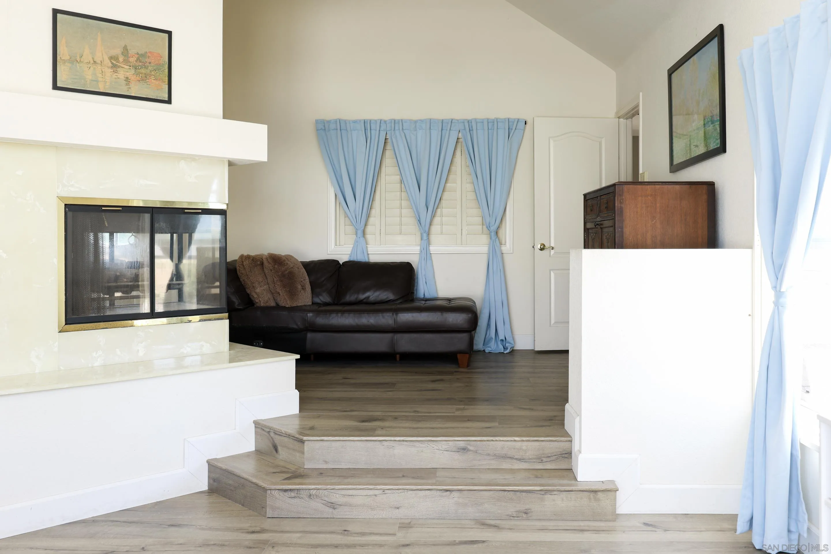 https://cdn.realtyfeed.com/cdn/127/260008299/3be1b521b33af41e0277c14730e282f5.webp