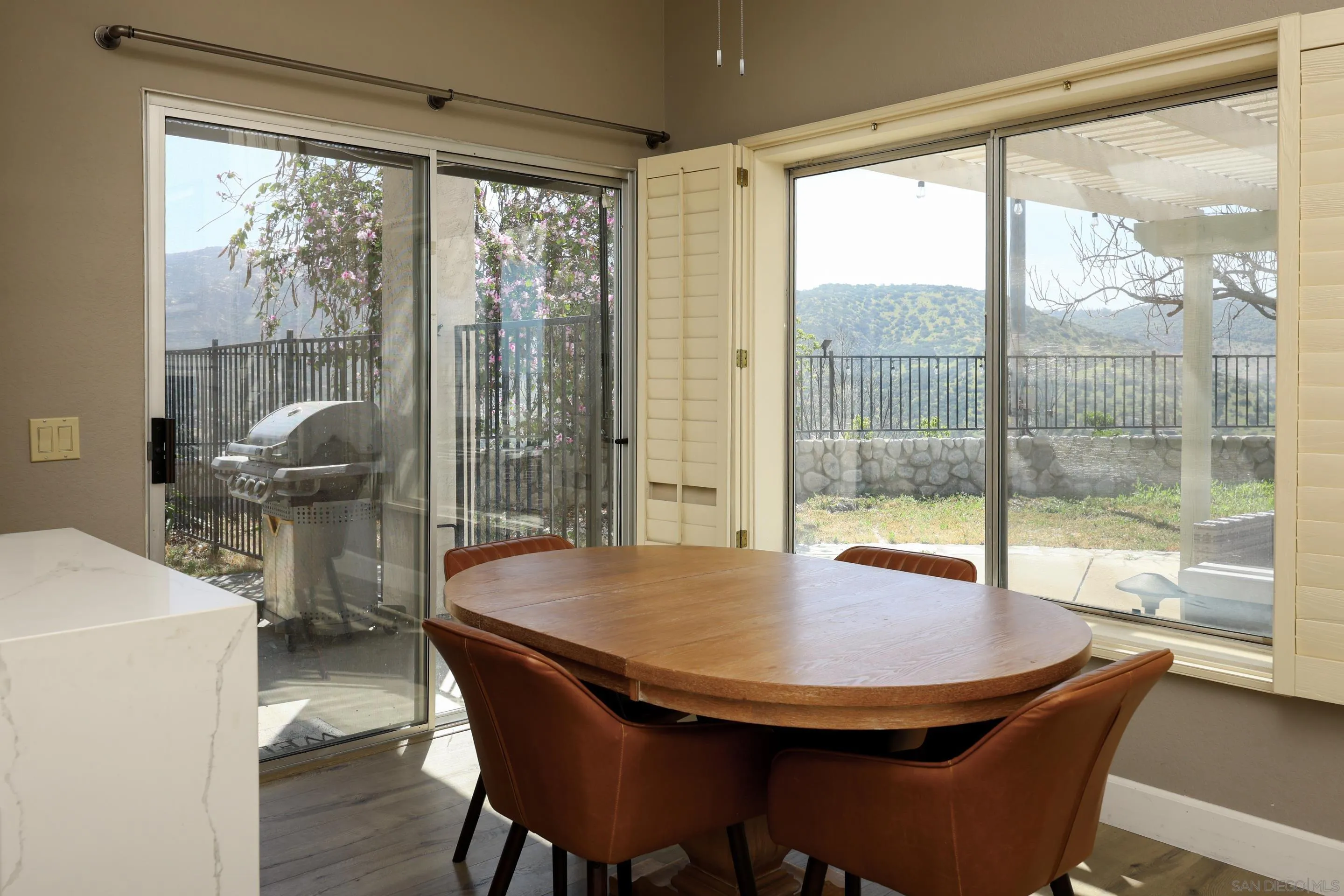 https://cdn.realtyfeed.com/cdn/127/260008299/91562a11a1e6311989907c4050a7e27e.webp