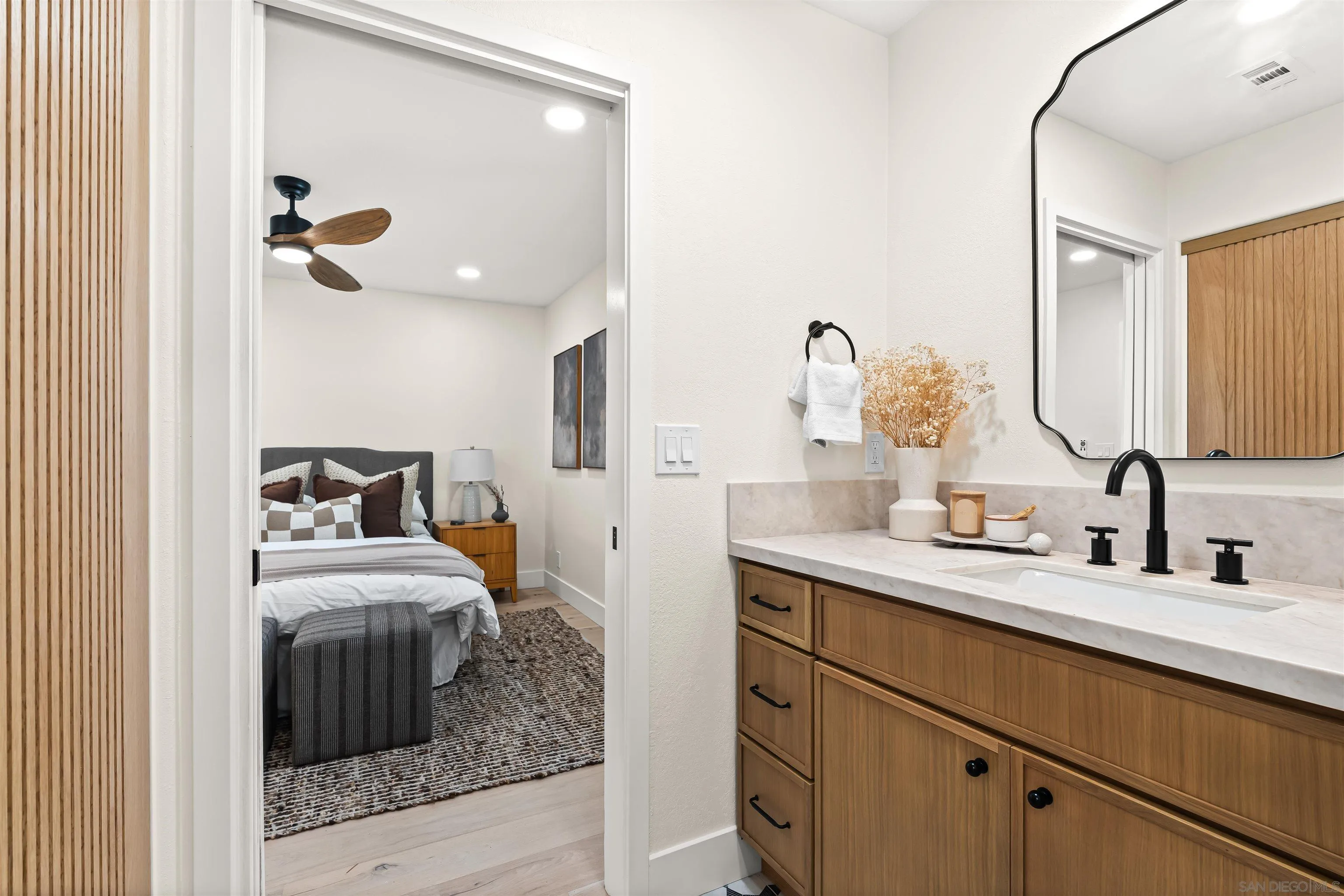 https://cdn.realtyfeed.com/cdn/127/2600083/d00383caf24265795b211f054d3eb18e.webp