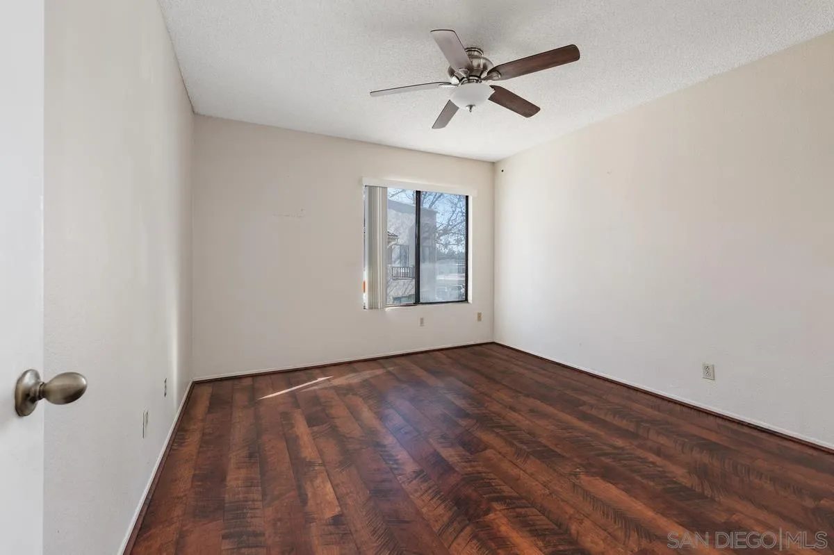 Photo #14: 260008300 Listing: Photo #14