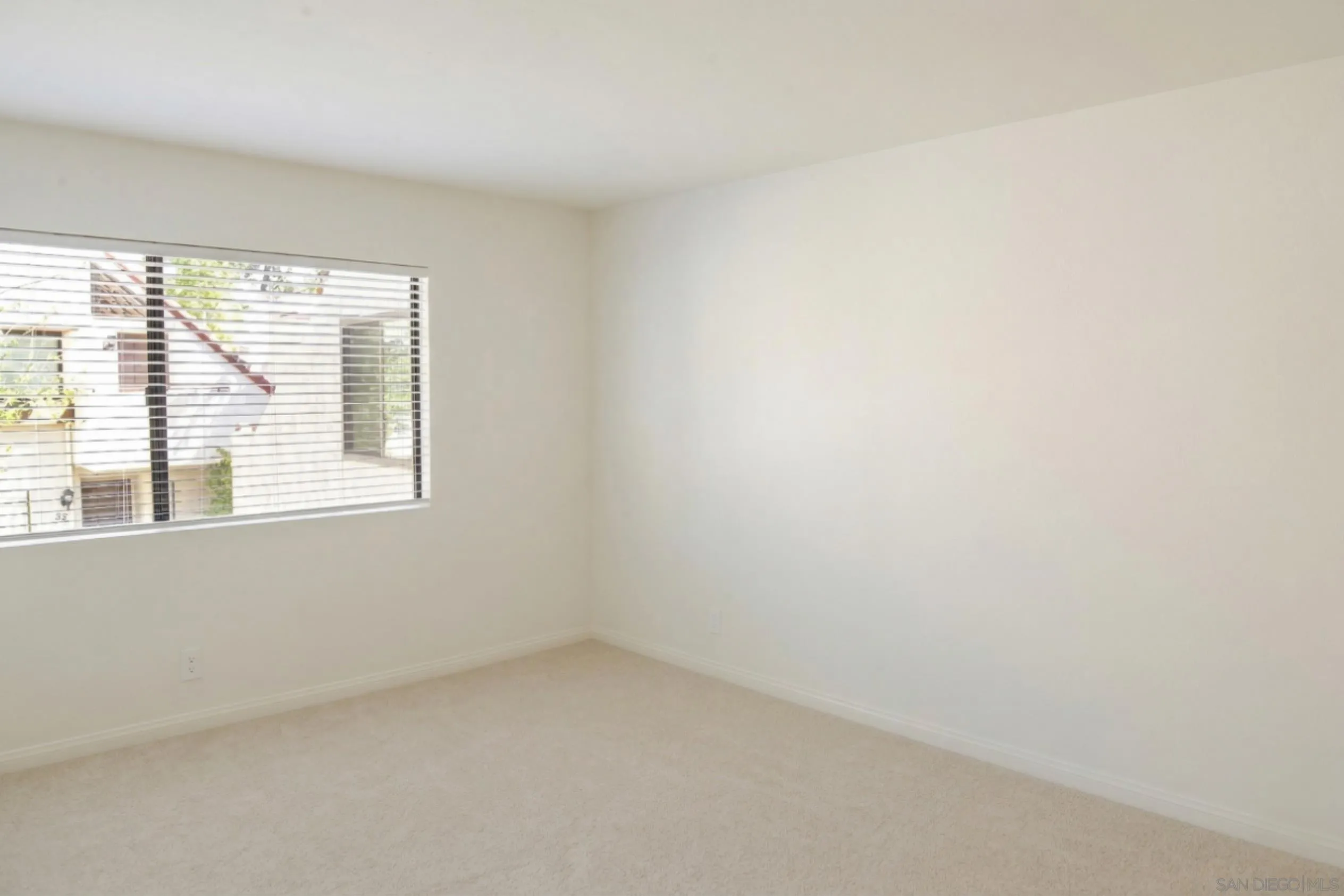Photo #7: 260008304 Listing: Photo #7