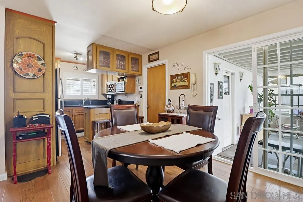 https://cdn.realtyfeed.com/cdn/127/260008312/624e264f256dd64305535b9cf5a3f27d.webp