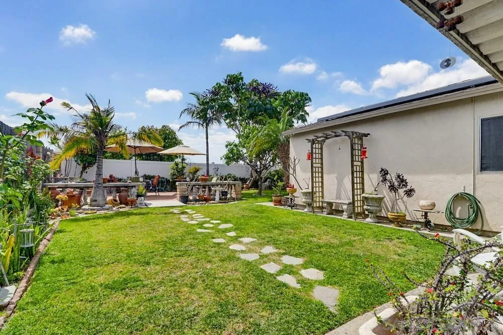 https://cdn.realtyfeed.com/cdn/127/260008312/c4f5ae99d1739fac457c2213582b54f6.webp