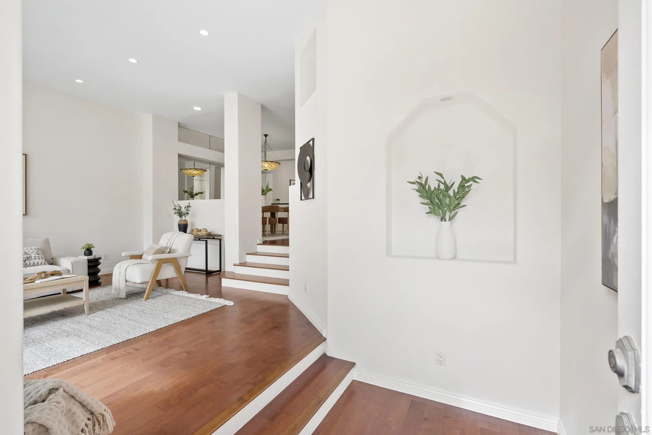 https://cdn.realtyfeed.com/cdn/127/260008313/647849c1bff9cfca1a75f11a50010dbb.webp