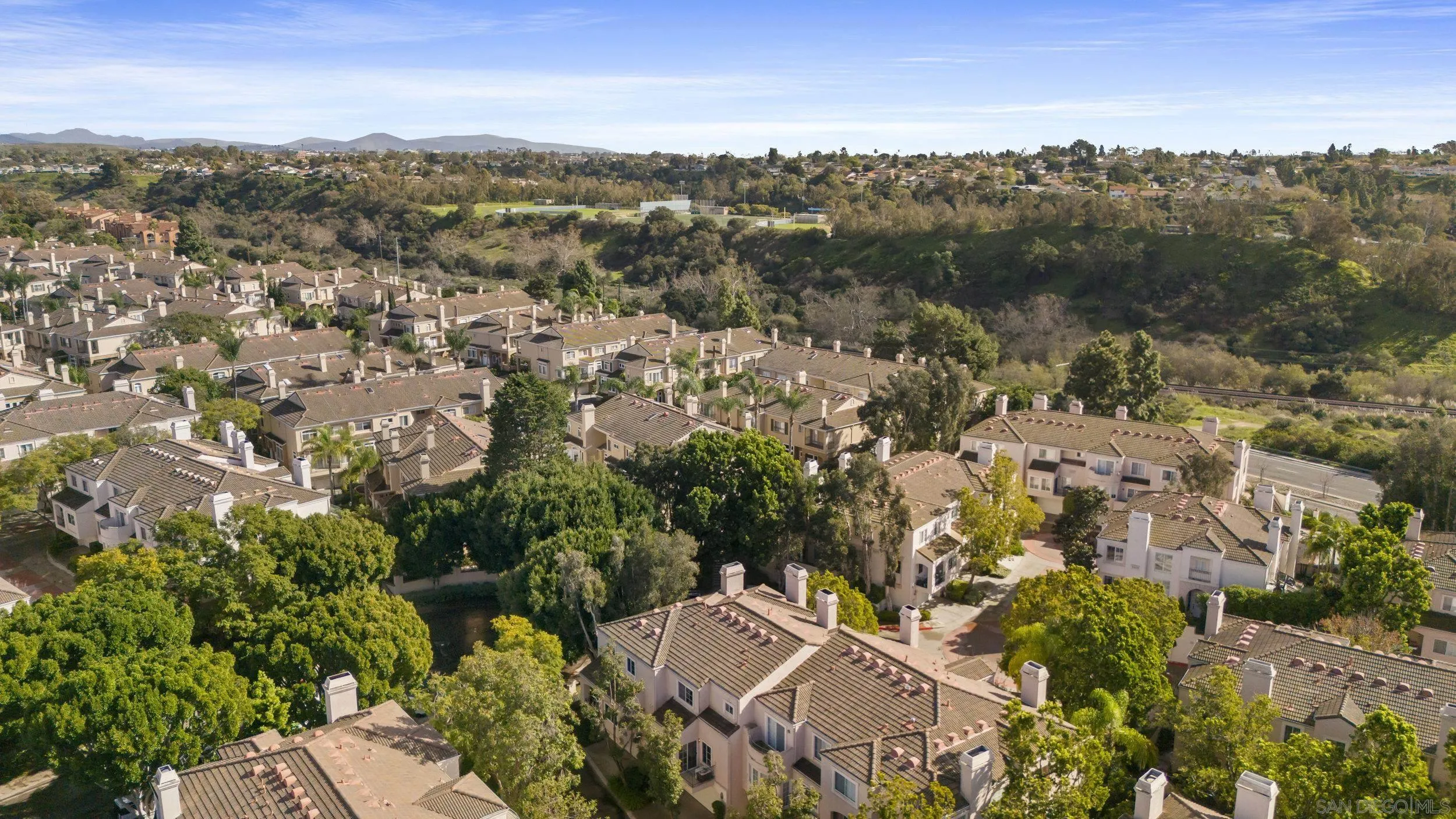 https://cdn.realtyfeed.com/cdn/127/260008313/6a597525c808227d4d45db808d0302b8.webp