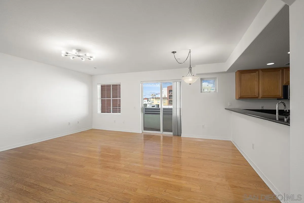 Photo #7: 260008314 Listing: Photo #7
