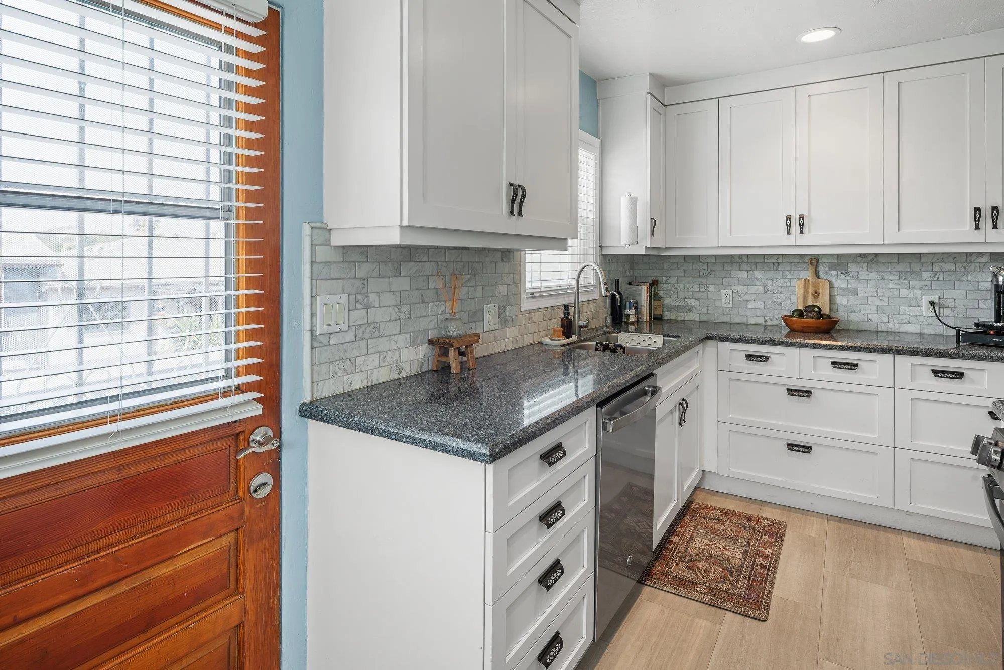 https://cdn.realtyfeed.com/cdn/127/260008315/2537060549c1a9fe6cacde24676ca0df.webp
