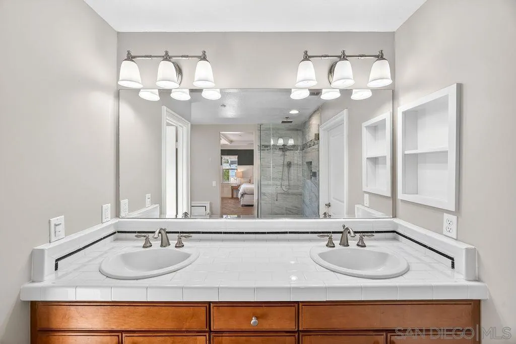 Photo #30: 260008317 Listing: Photo #30