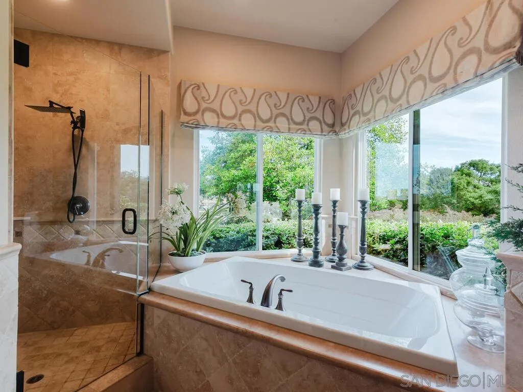 https://cdn.realtyfeed.com/cdn/127/260008318/50d131cee98051c9ac0ca2c0d0bdbdeb.webp